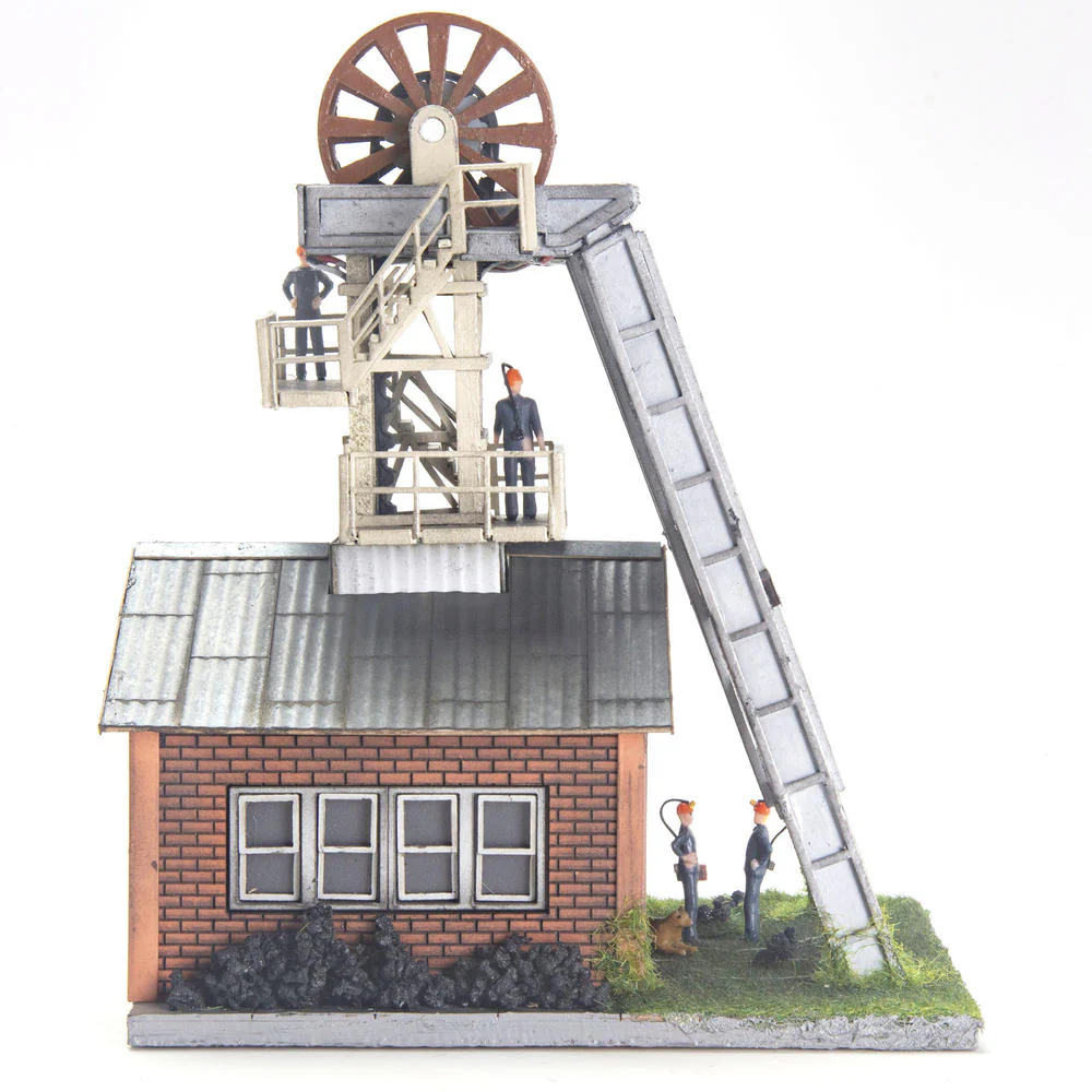 Menards 2759406 Sooty's Mine Shaft #12 Building HO Scale NEW - Image 3