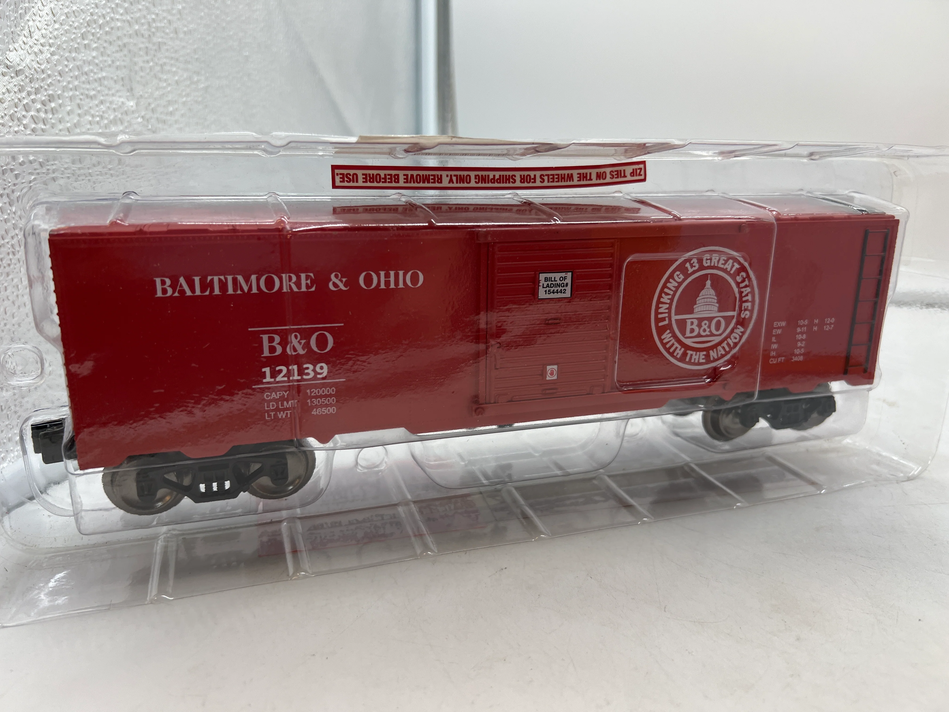 Menards 279-4254 B&O-BOXCAR-RED Baltimore & Ohio Boxcar O SCALE NEW - Image 8