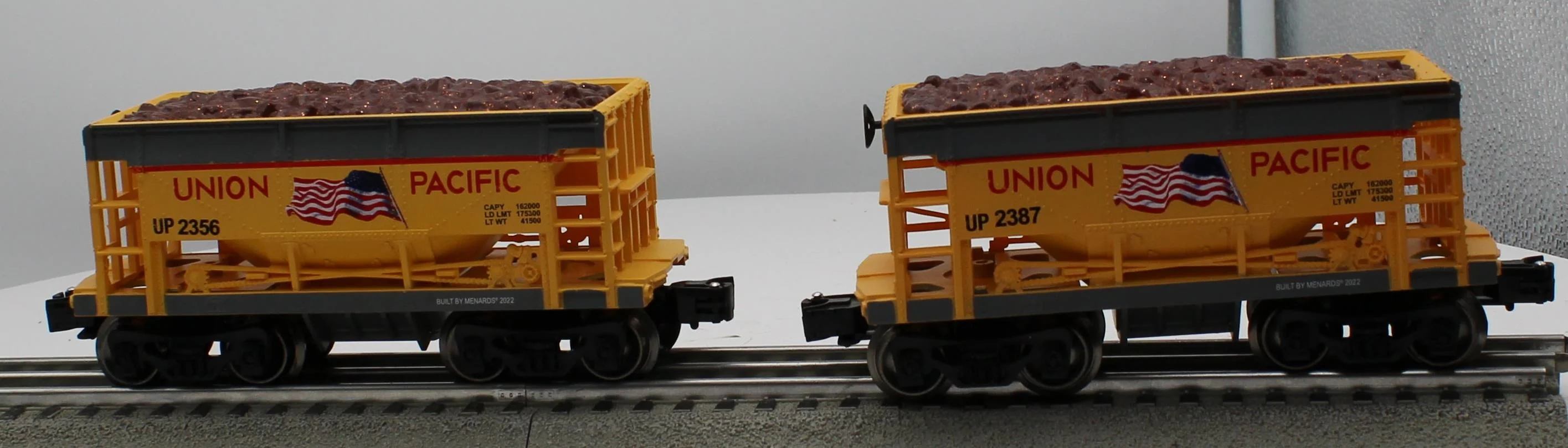 Menards 279-8553 UP Union Pacific Ore Cars 2-Pack O SCALE Like New - Image 8