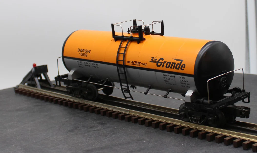 MT-9201L Denver and Rio Grande Tank Car . O SCALE  Like New - Image 2
