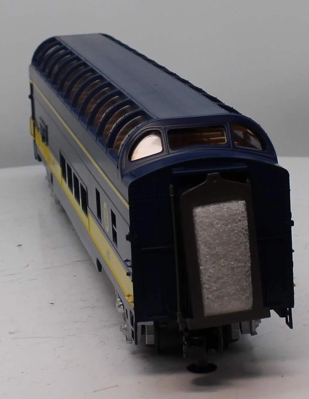 MTH 20-20452C 70'Streamlined Full Length Vista Dome Passenger Car O SCALE Like New - Image 5