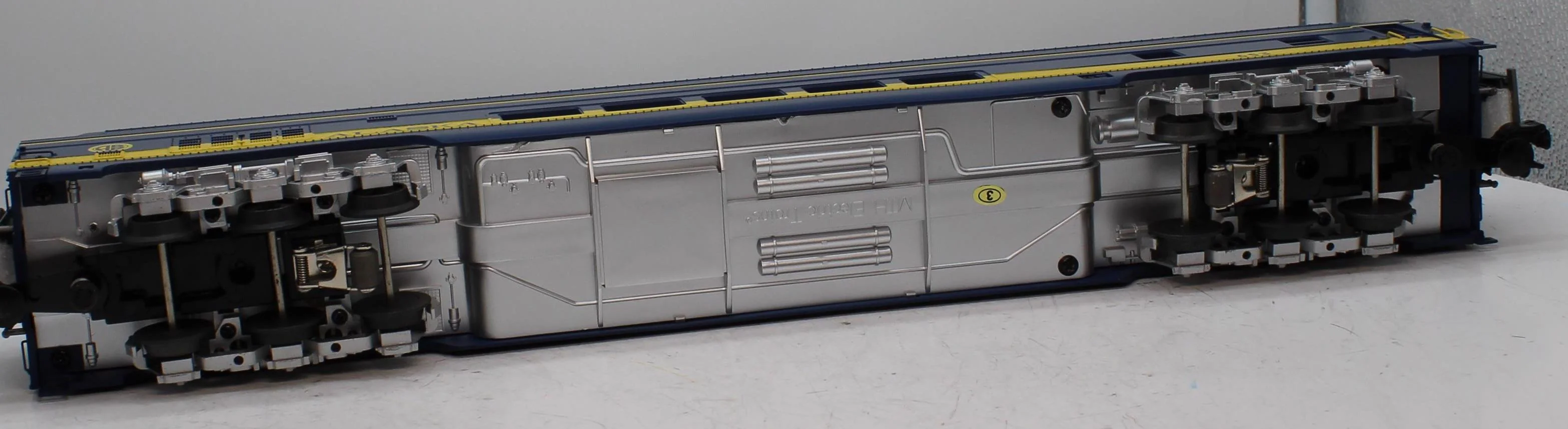MTH 20-20452C 70'Streamlined Full Length Vista Dome Passenger Car O SCALE Like New - Image 7