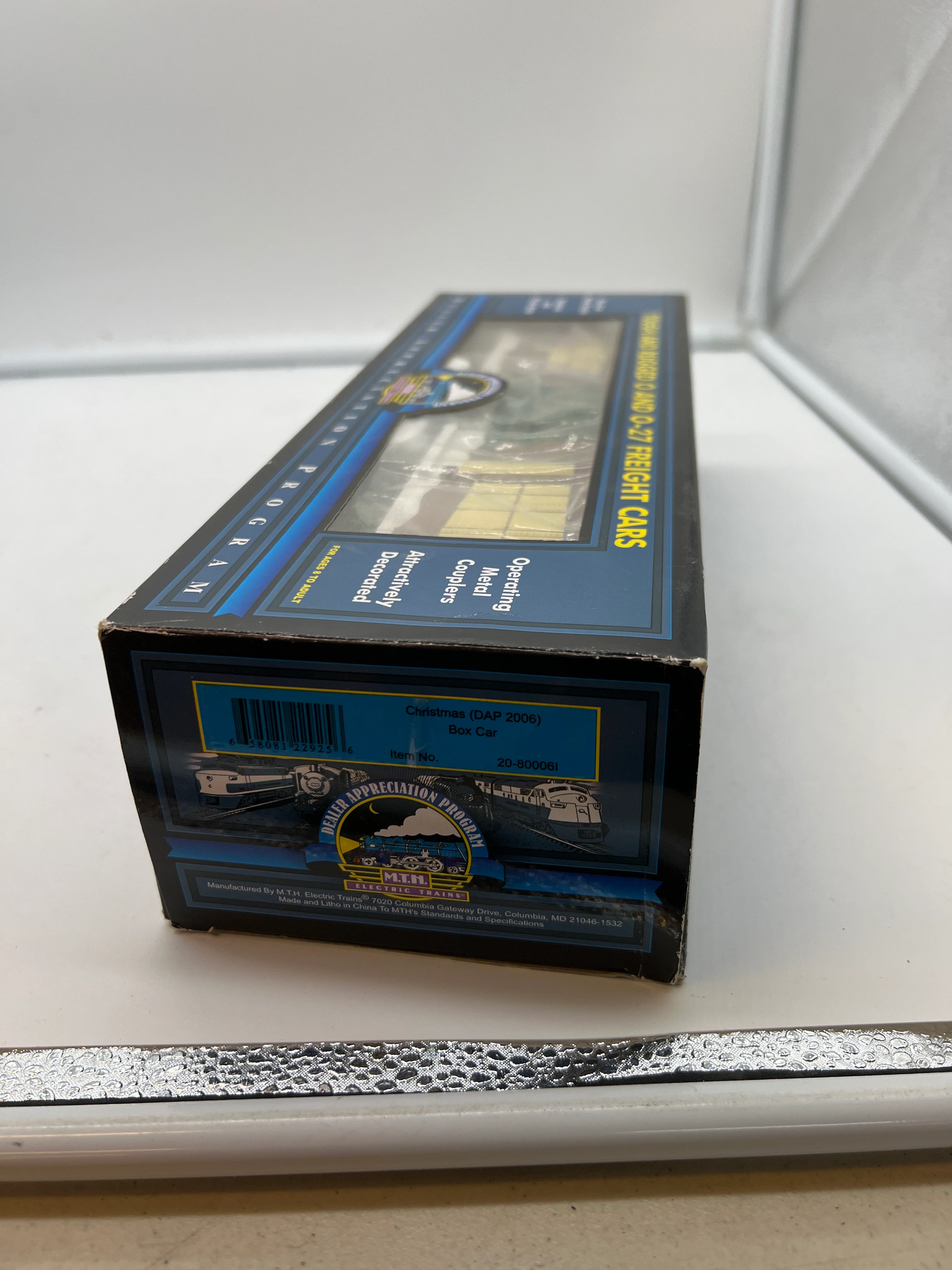 MTH Premier 20-80006I Christmas Box Car - (DAP 2006) #2006. O SCALE NEW - Image 6