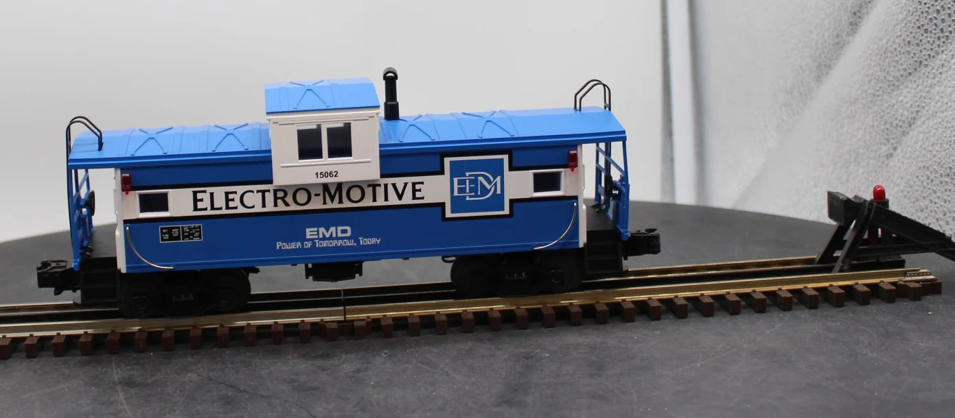 MTH 20-91006 EMD Caboose O SCALE Like New - Image 4