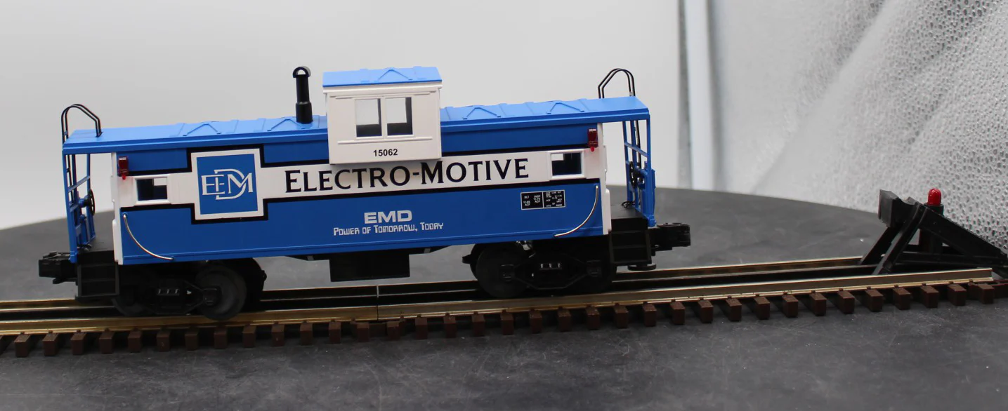 MTH 20-91006 EMD Caboose O SCALE Like New - Image 8