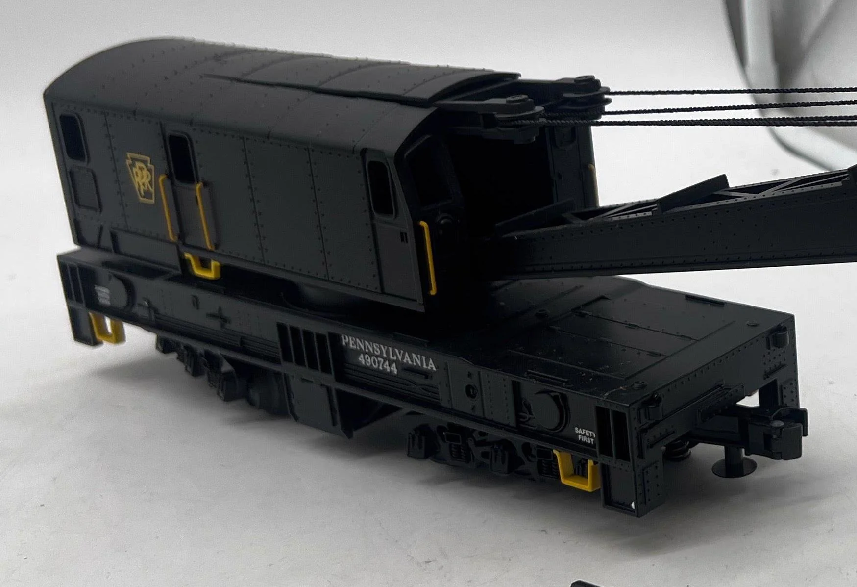 MTH 20-98298, 20-98302 Pennsylvania PRR Crane Car and Crane Tender (Set of 2) O Scale Used Excellent - Image 6