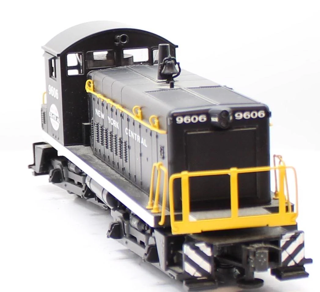 MTH 30-2176-0 NEW YORK CENTRAL NYC  SW-8 RailKing Powered Switcher Cab #9606 O Scale Used Excellent - Image 6