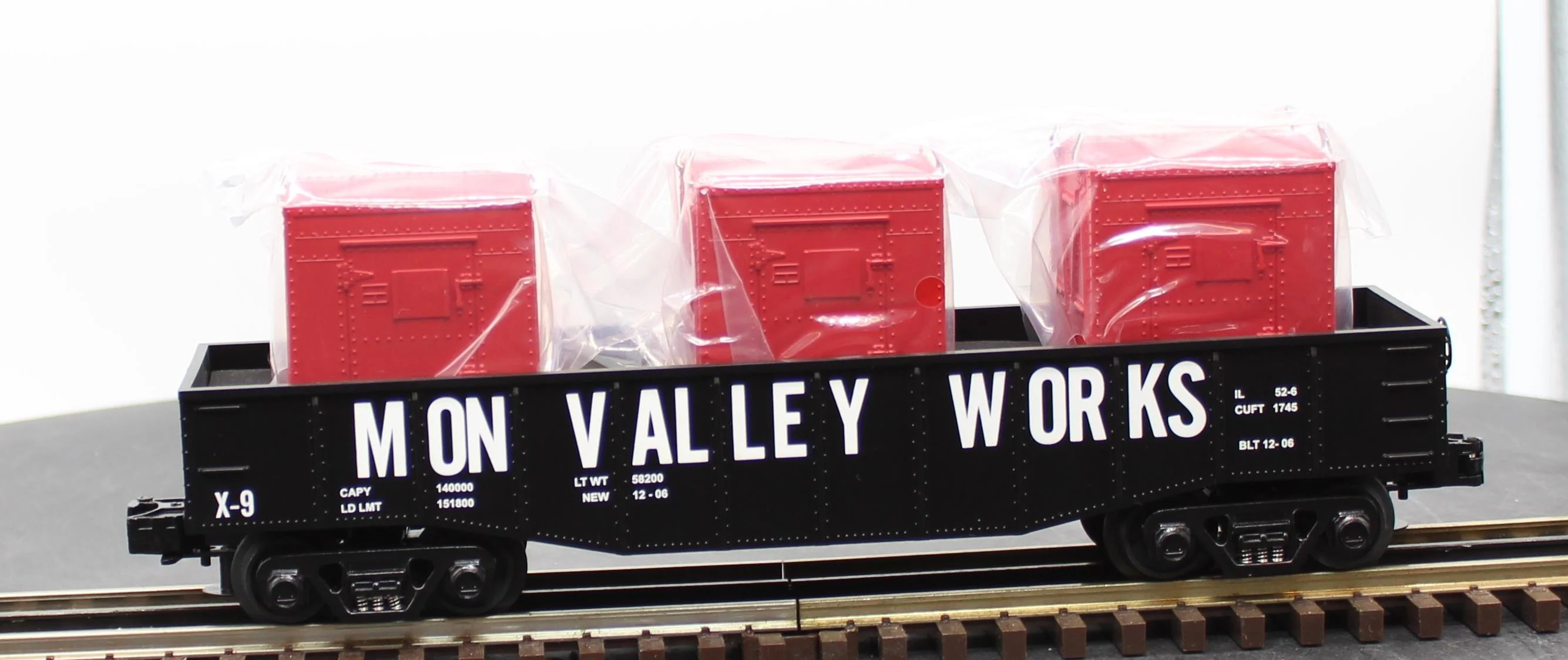 MTH 30-4159B RAILKING Mon Valley Works Gondola with (3) LCL Containers O SCALE Like New