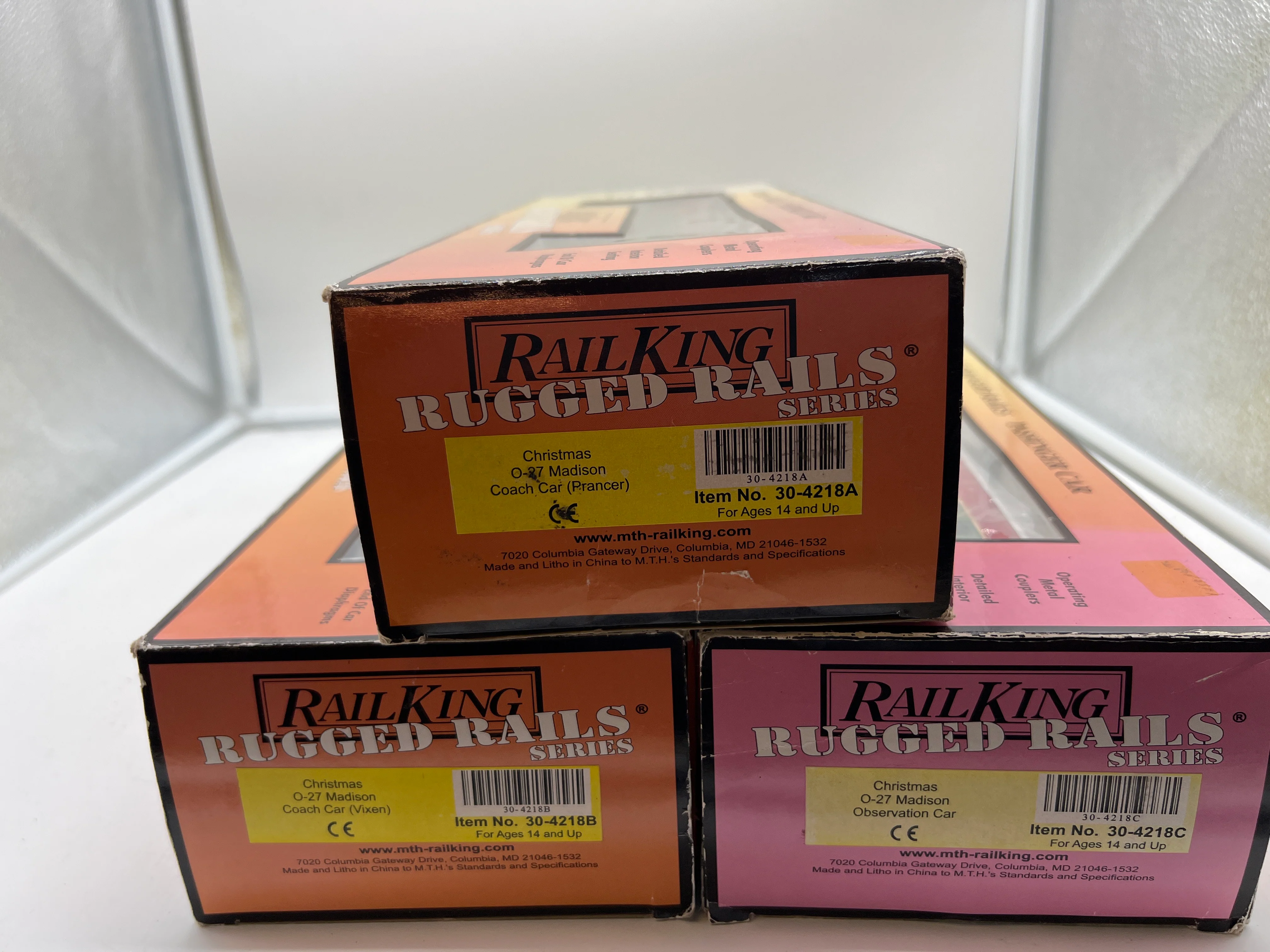MTH 30-4218A, 30-4218B, 30-4218C Railking (Set of 3) O-27 Christmas Express Lines Passenger Car Set O Scale NEW Damaged Box - Image 13