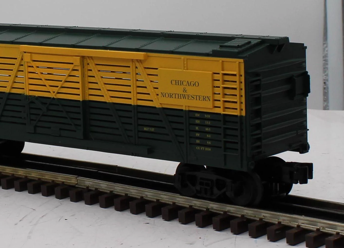 MTH 30-7109 CHICAGO & NORTH WESTERN Stock Car RailKing O Scale Like New - Image 6