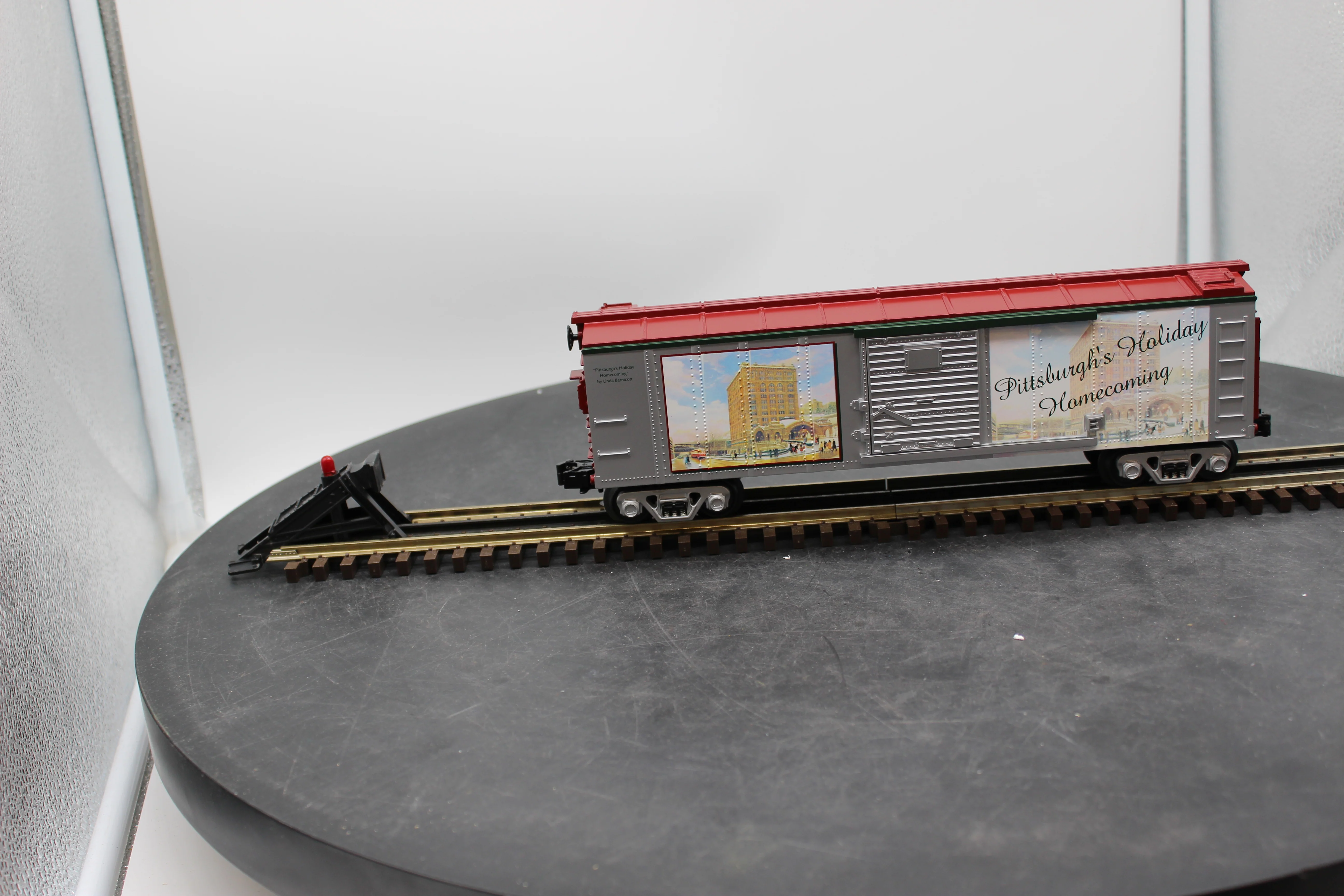 MTH 30-74226 Pittsburgh Christmas Box Car O Scale Like New - Image 4