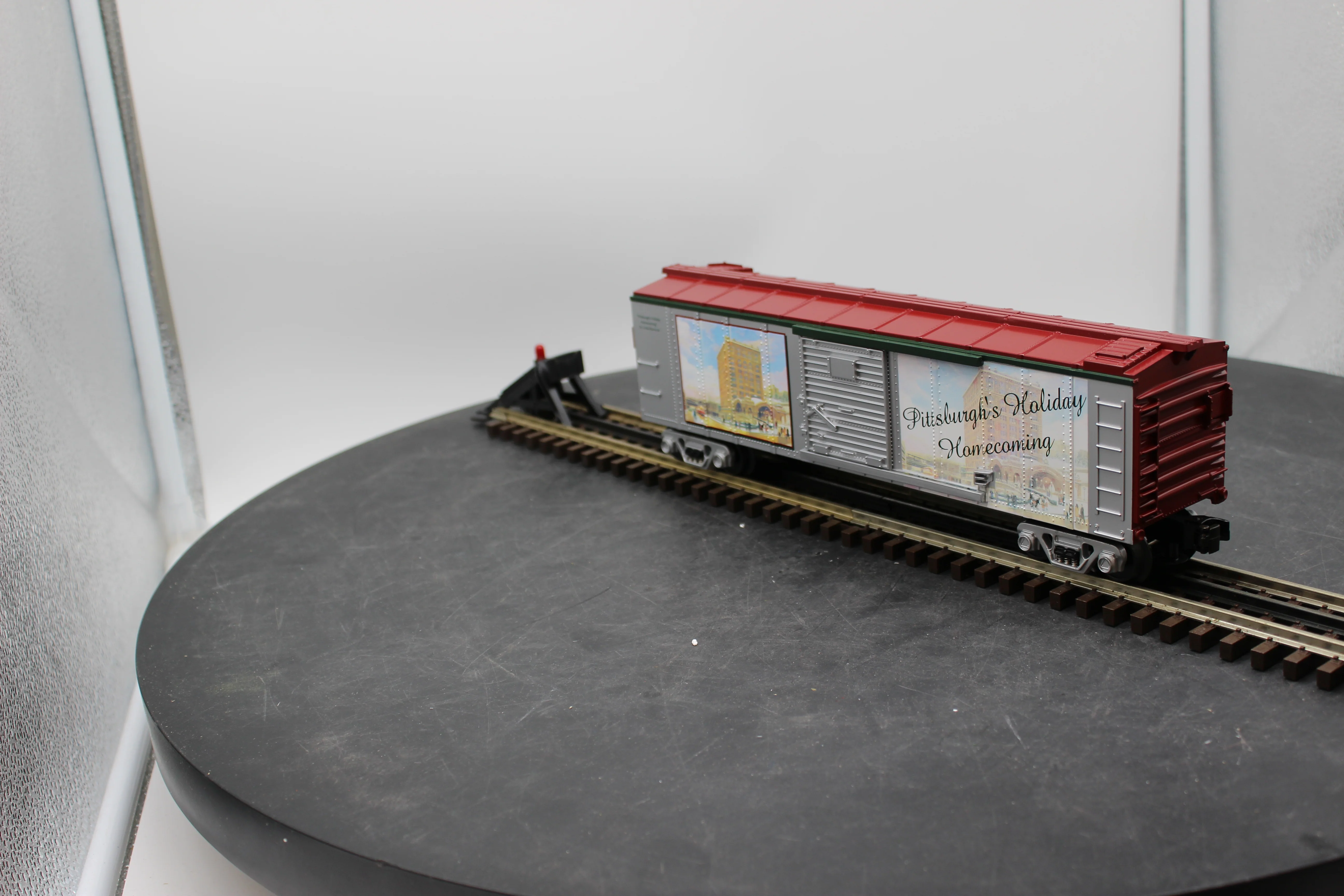 MTH 30-74226 Pittsburgh Christmas Box Car O Scale Like New - Image 5