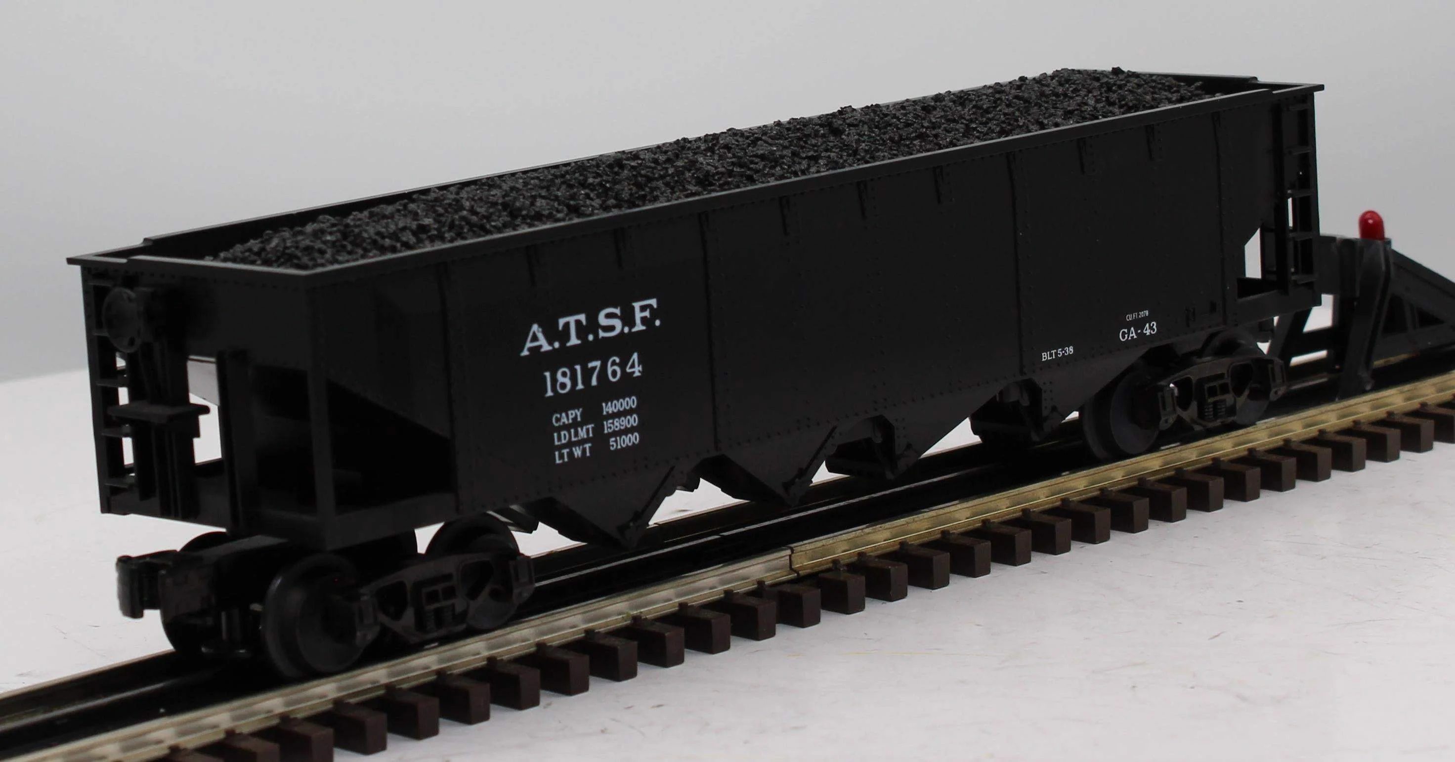 MTH 30-7503 SANTA FE 4 Bay Hopper Car RailKing #181764 O Scale Like New - Image 5