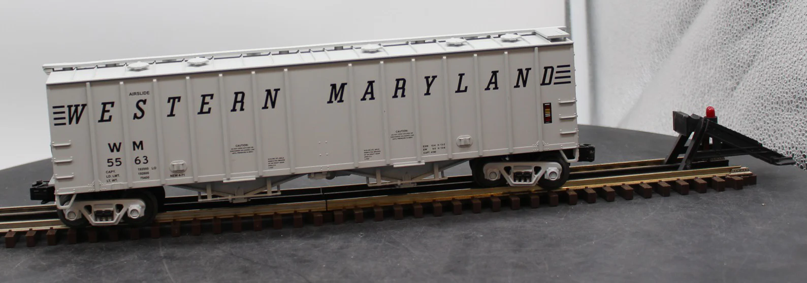 MTH 30-75107 Electric Trains Rail King Western Maryland Airslide Hopper Car O SCALE Like New - Image 8