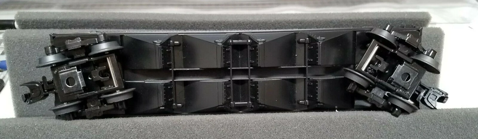 MTH 30-75569 Reading  4-Bay Hopper Car # 87082 Store Display o scale - Image 2