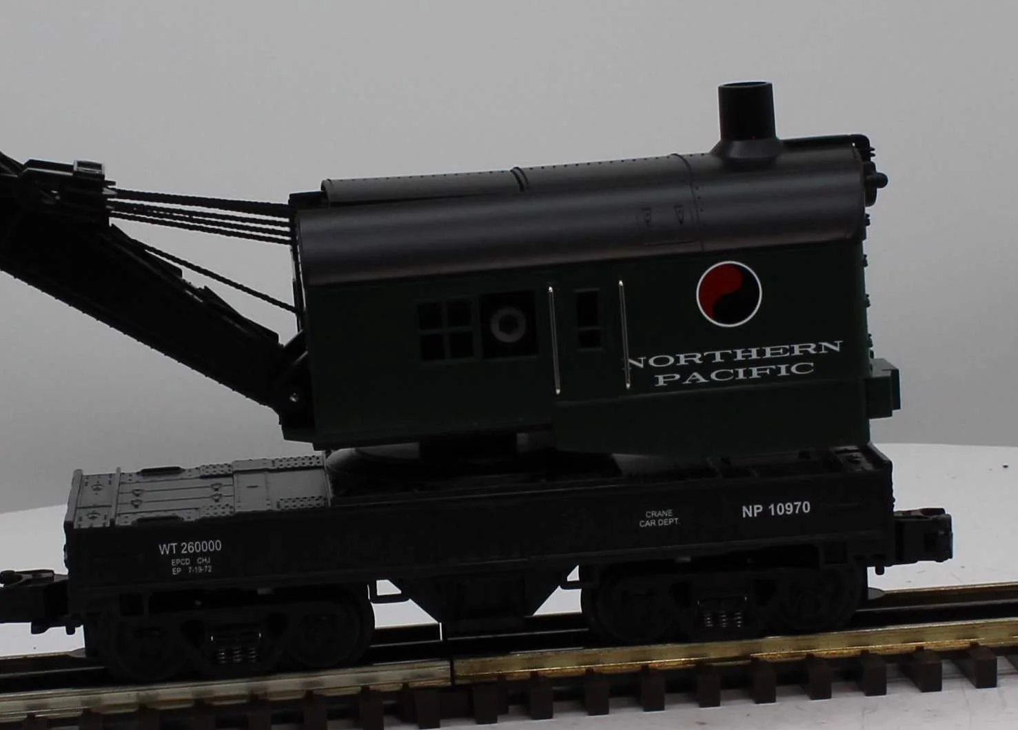 MTH 30-7911 NORTHERN PACIFIC Crane Car RailKing O Scale Like New - Image 8