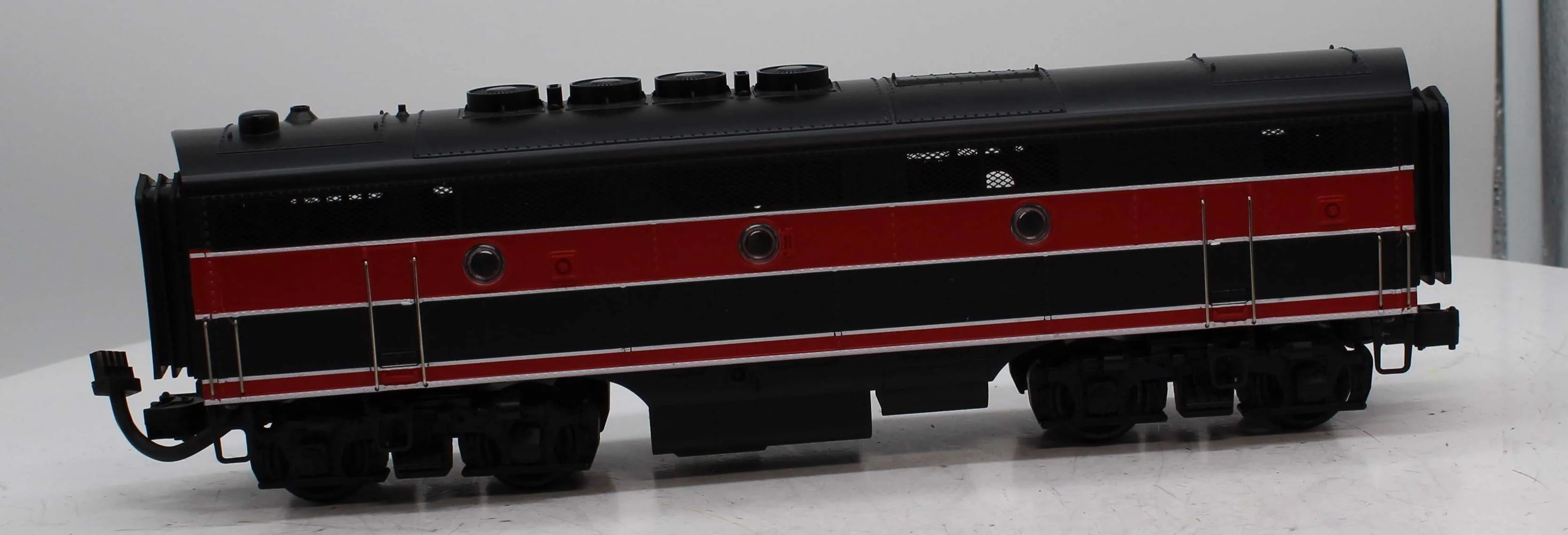MTH MT2127LB EMD B-Unit Rock Island Diesel O Scale Used Excellent - Image 6