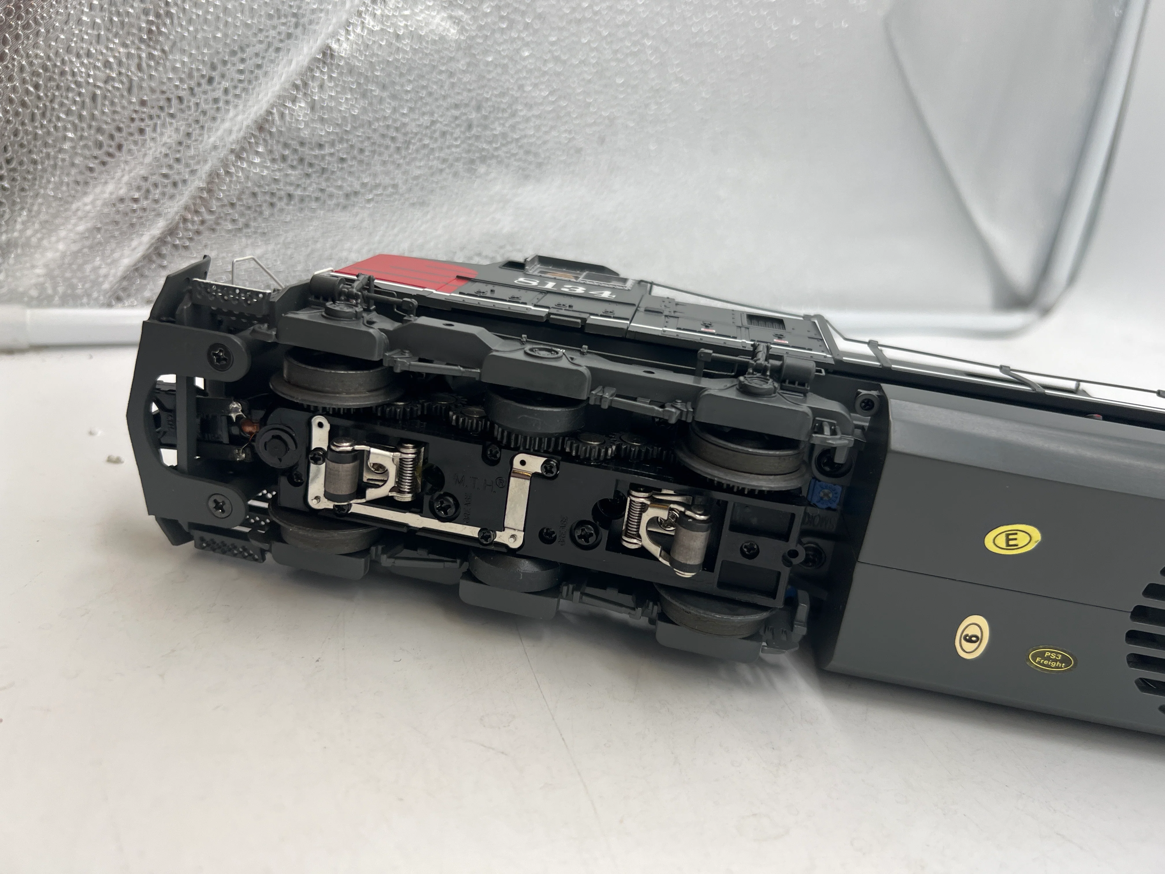 MTH Premier 20-20317-1 Southern Pacific Dash-9 Diesel Engine - Southern Pacific With Proto-Sound 3.0 O SCALE Like New - Image 9