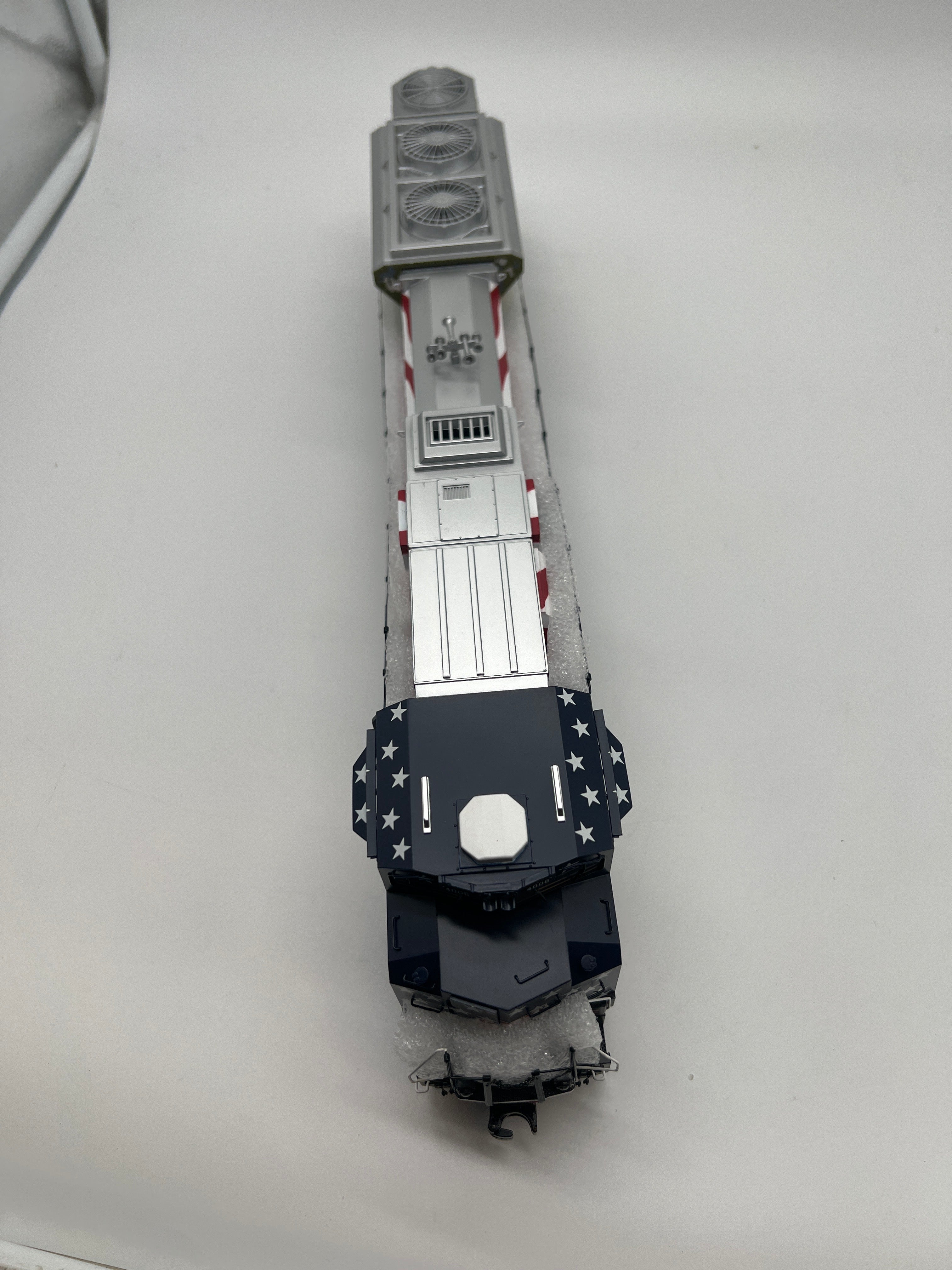 MTH Premier 20-21157-1 Kansas City Southern SD70ACe Diesel Engine - Kansas City Southern (Veteran's) #4006 With Proto-Sound 3.0 O SCALE Like New - Image 3