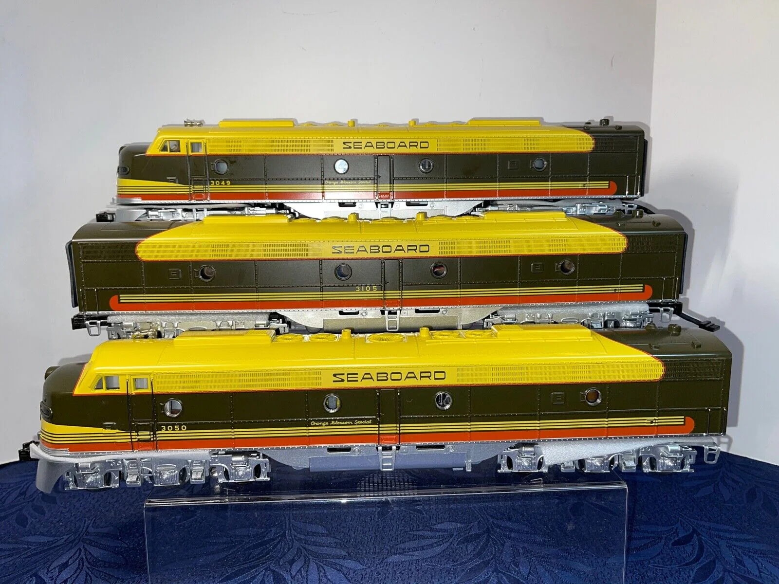 MTH Premier 20-2168-1 Seaboard EMD E-8 ABA Set O SCALE FADED BOX