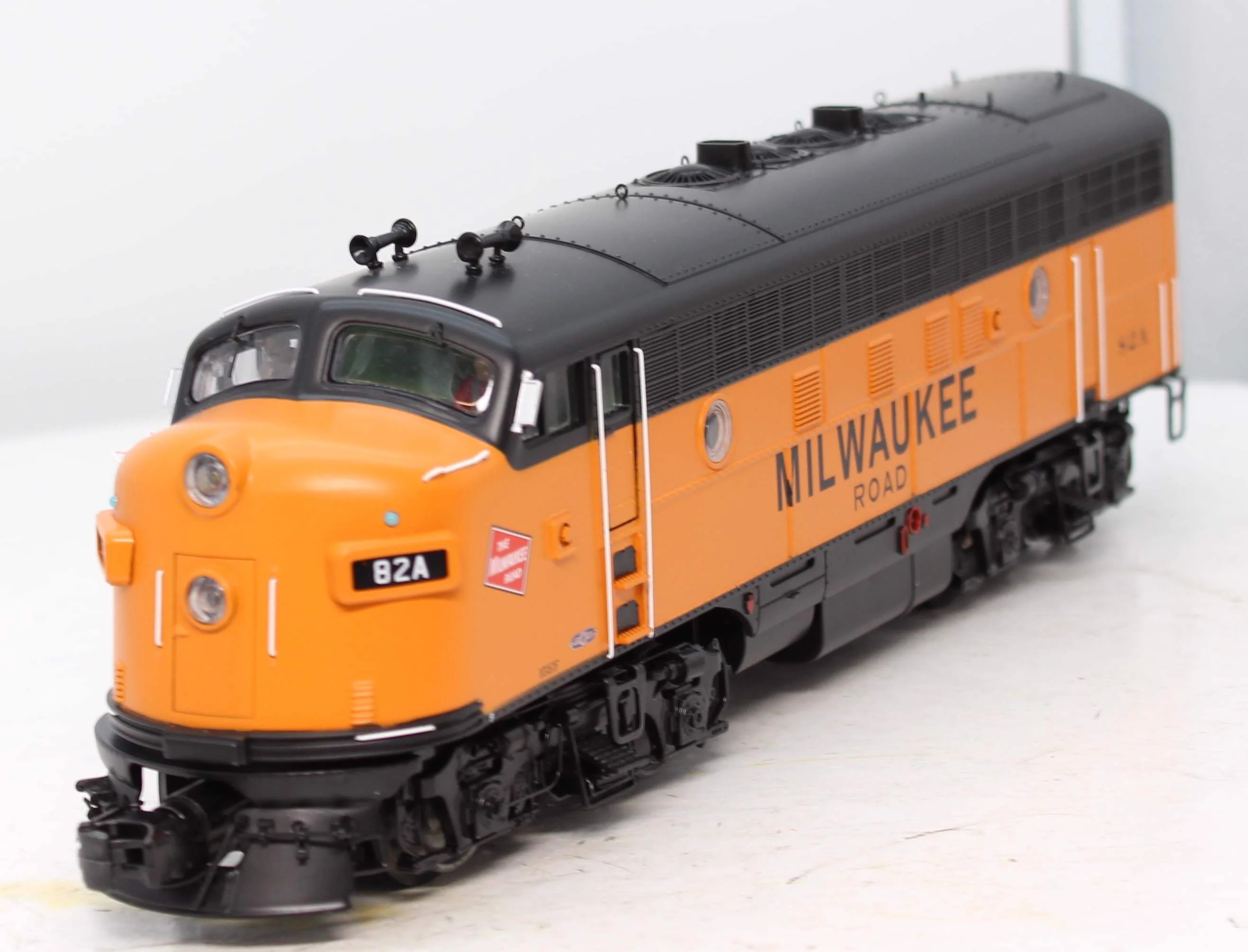 MTH Premier 20-21825-1 Milwaukee Road F-7 A Unit Diesel Engine with Proto-Sound 3.0 Hi-Rail Wheels 42.9 Track Miles O SCALE Like New - Image 7