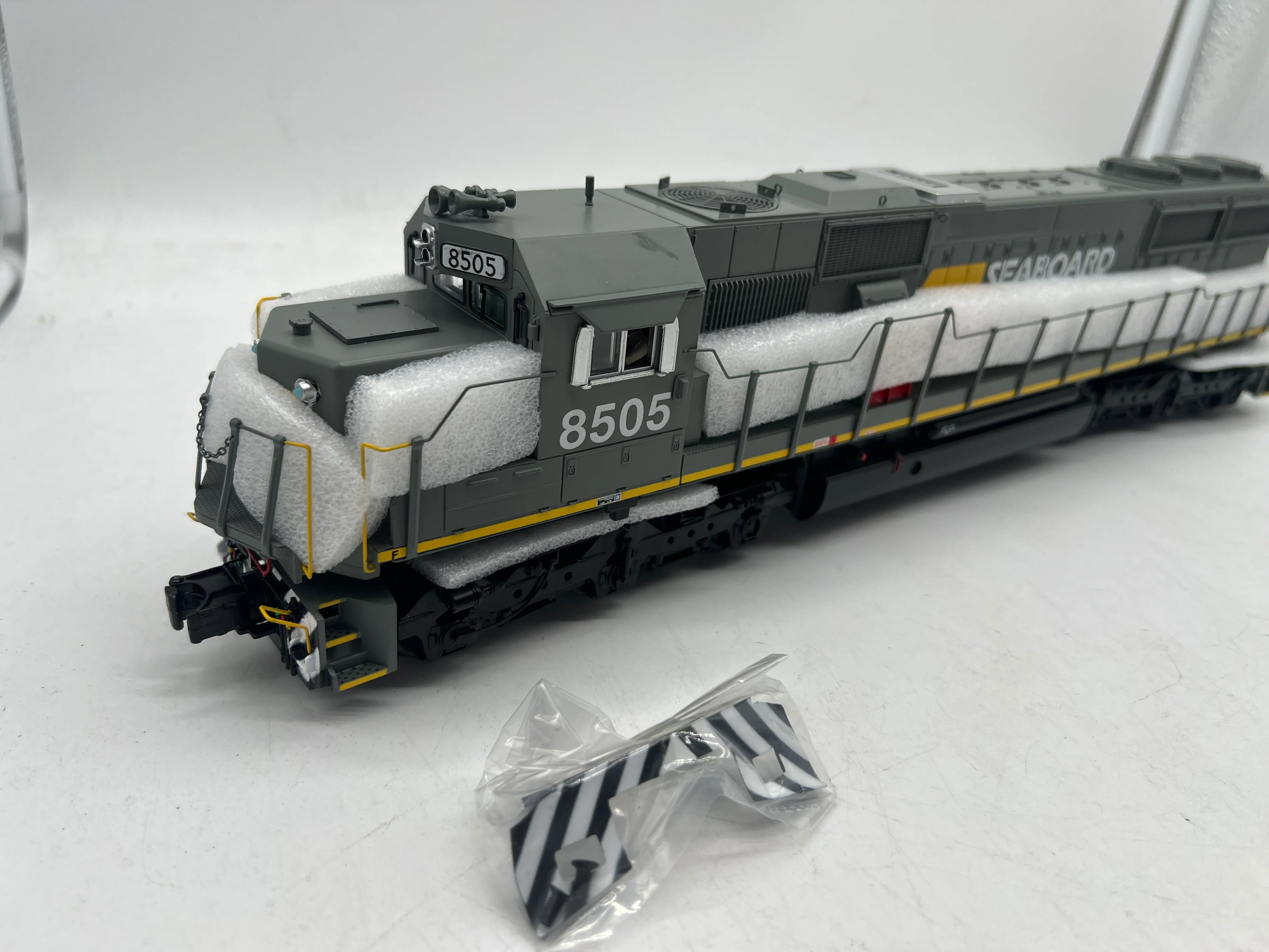 MTH Premier 20-21898-1 Seaboard SD50 Diesel Engine O Scale limited NEW - Image 7