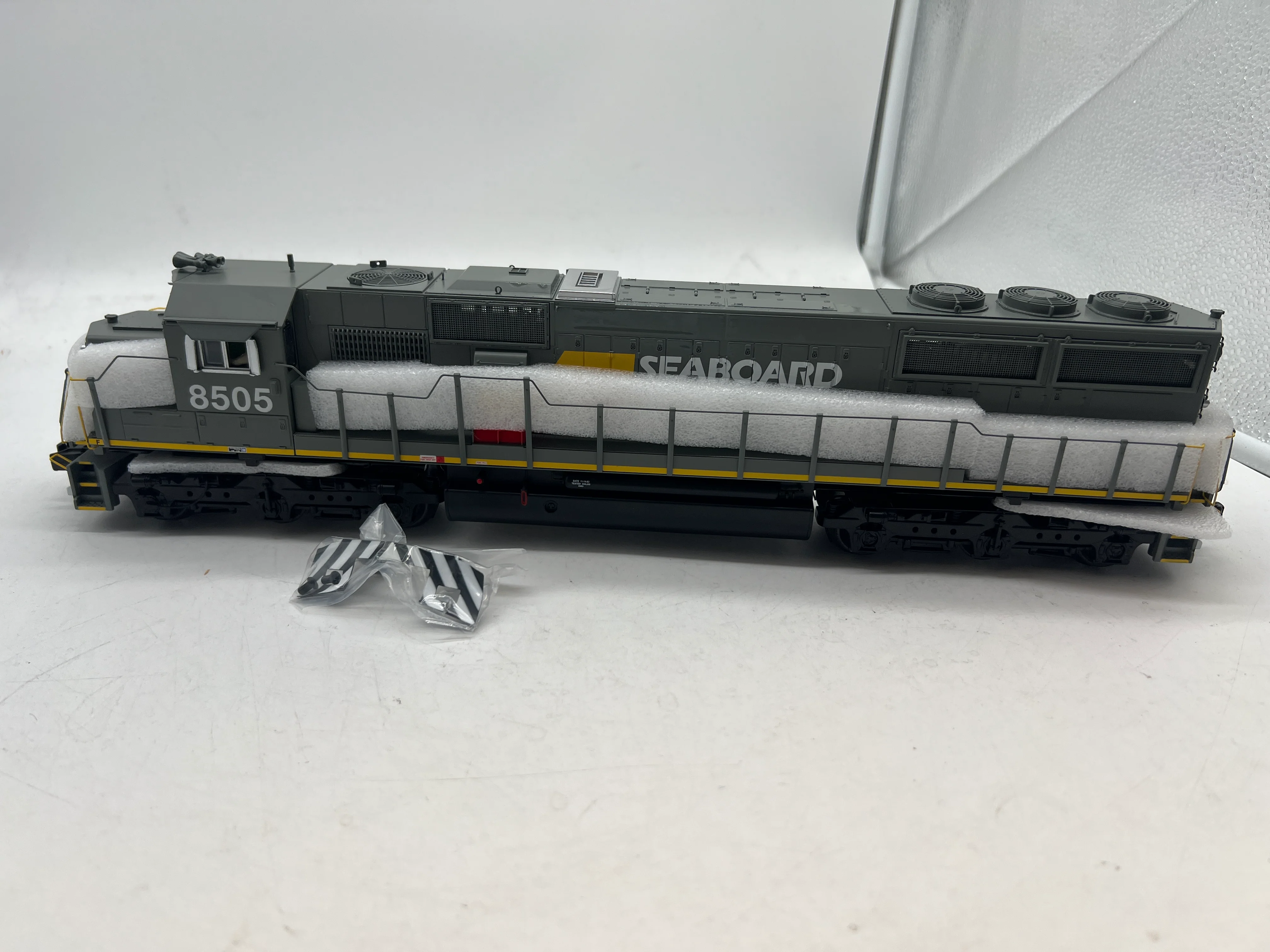 MTH Premier 20-21898-1 Seaboard SD50 Diesel Engine O Scale limited NEW - Image 8