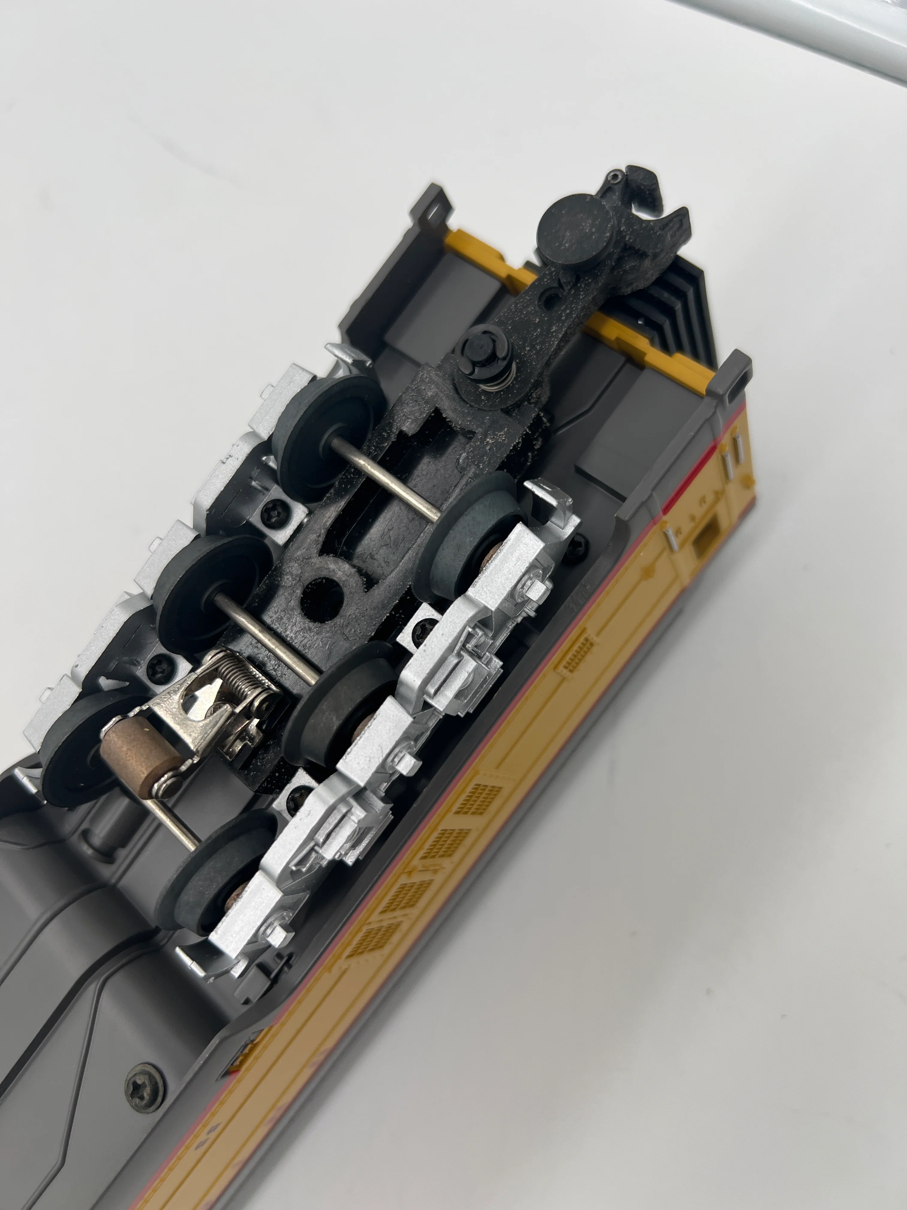 MTH Premier 20-6753 Union Pacific UP 70' ABS Full Length Vista Dome Passenger Car, Smooth As is O SCALE Like New - Image 7