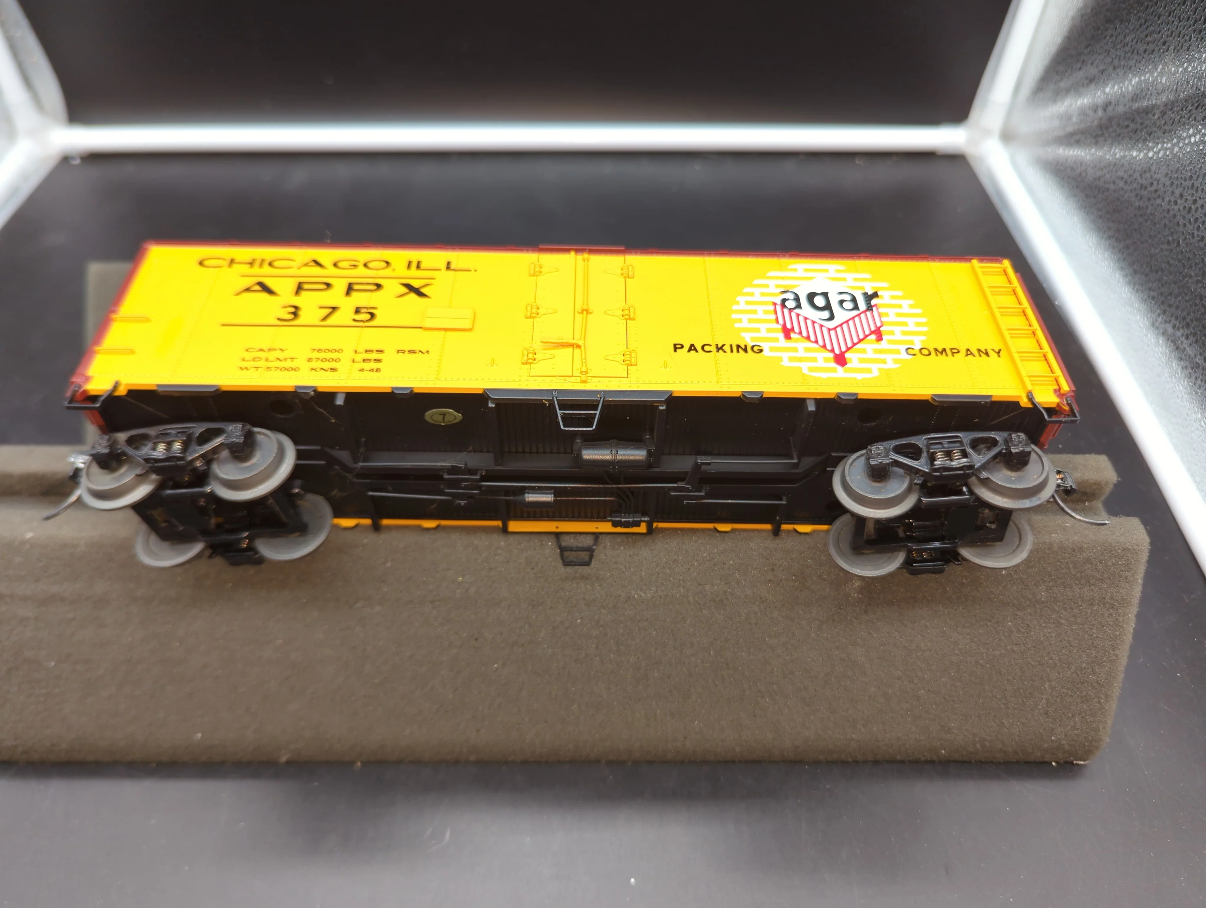 MTH Premier 20-90224B Agar Packing Co. 40' Steel Sided Reefer Car #375 O SCALE Like New - Image 3