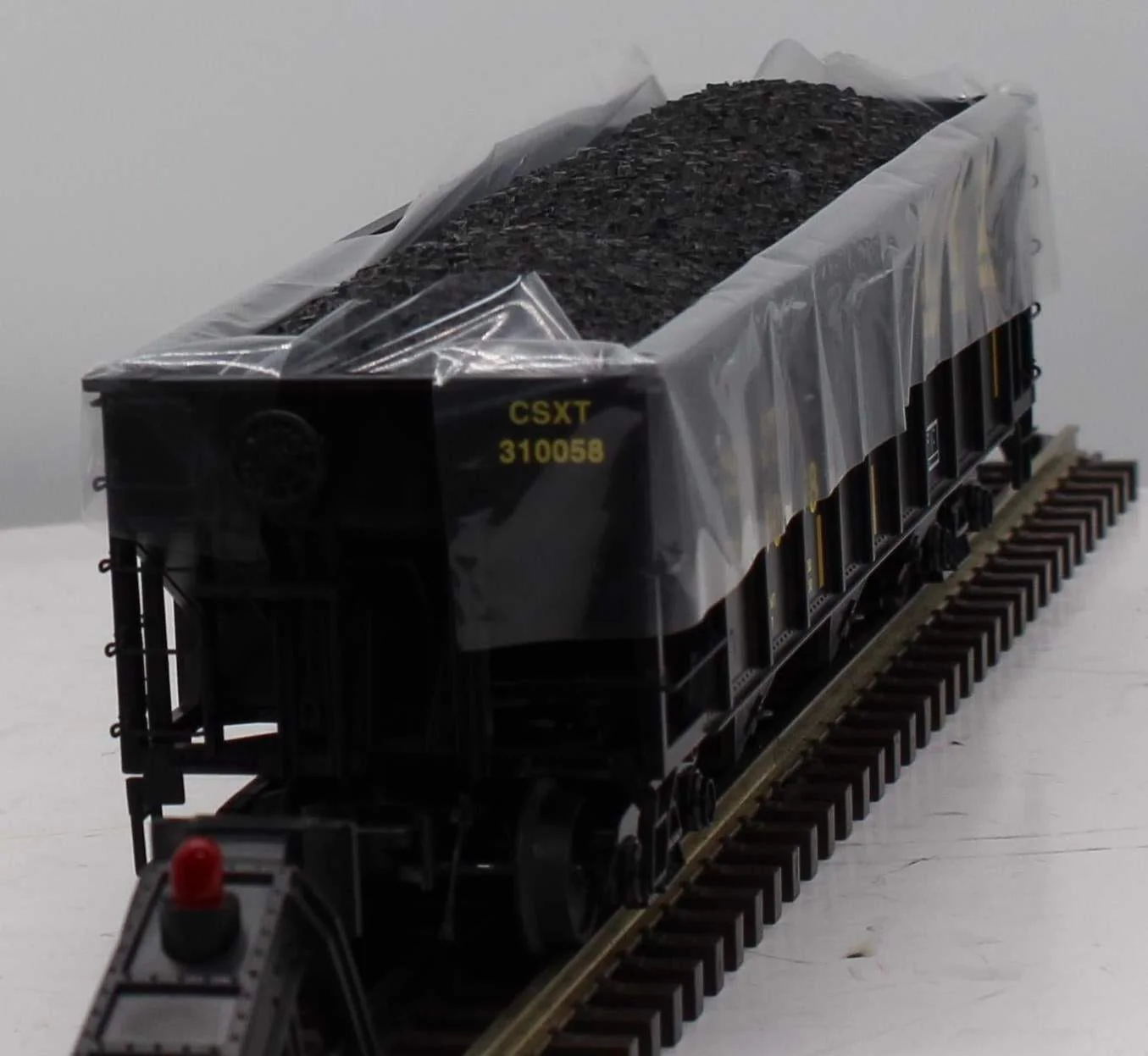 MTH Premier 20-90654G CSX 70-ton 3-Bay Hopper Car #310058 O SCALE Like New - Image 6