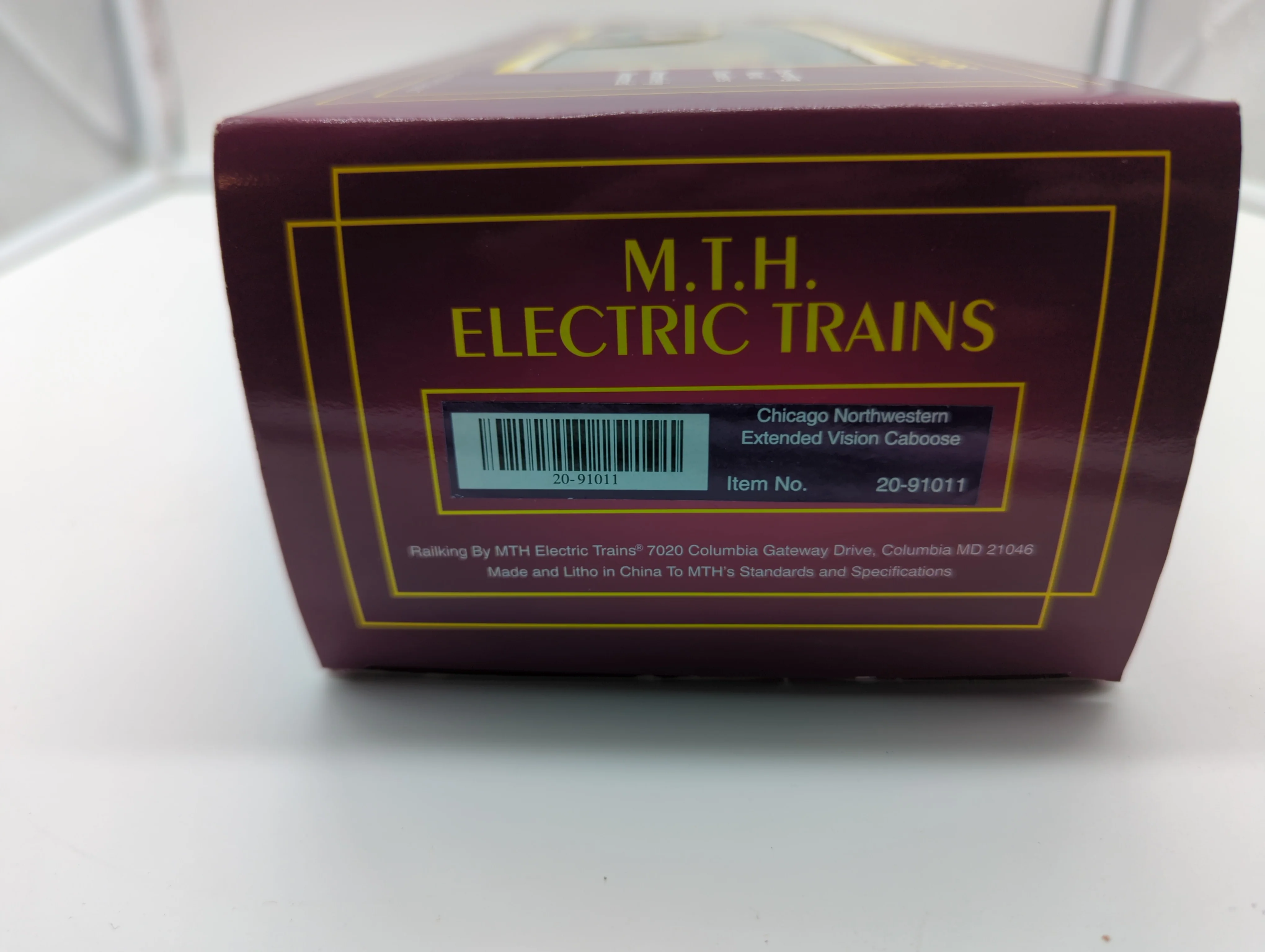 MTH Premier 20-91011 Chicago & North Western Extended Vision Caboose 12560 O SCALE Used Excellent - Image 11