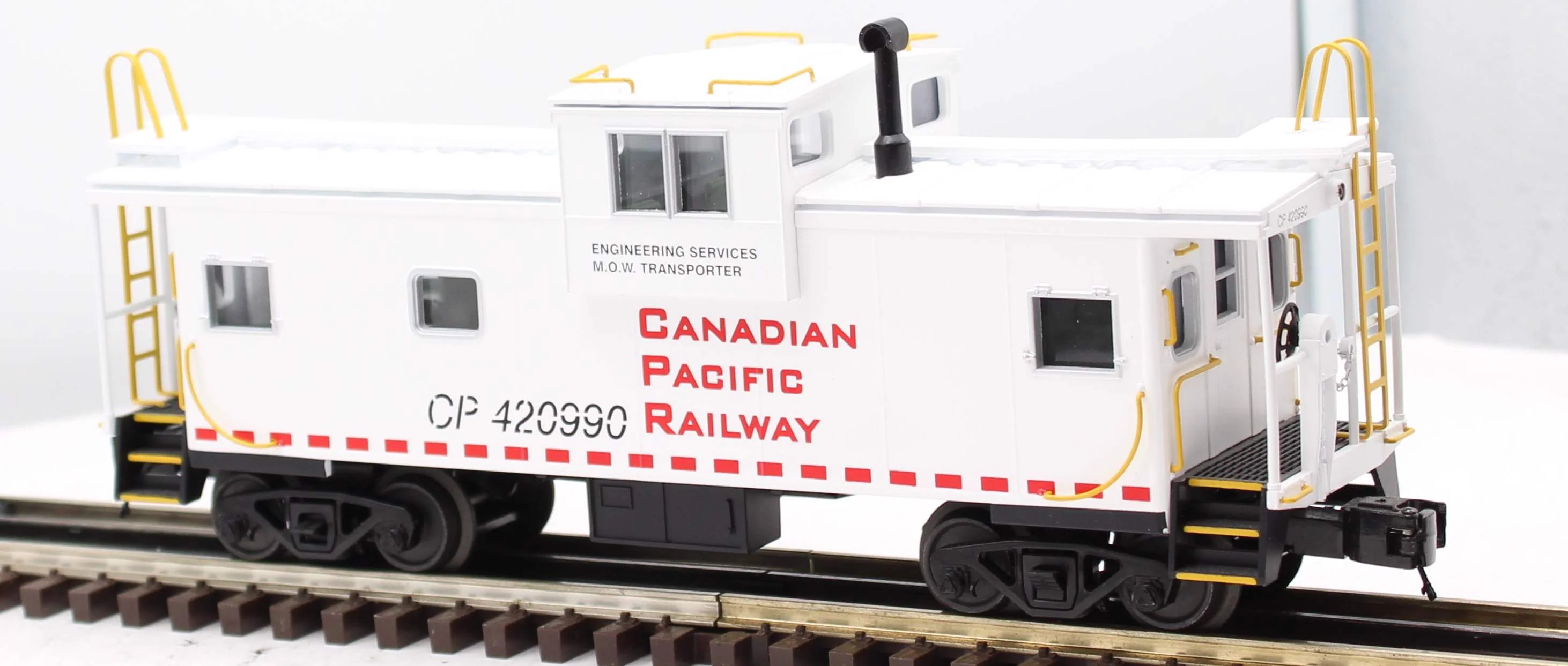 MTH Premier 20-91675 Canadian Pacific CP Railway Extended Vision Caboose O Scale Like New Ripped box - Image 2