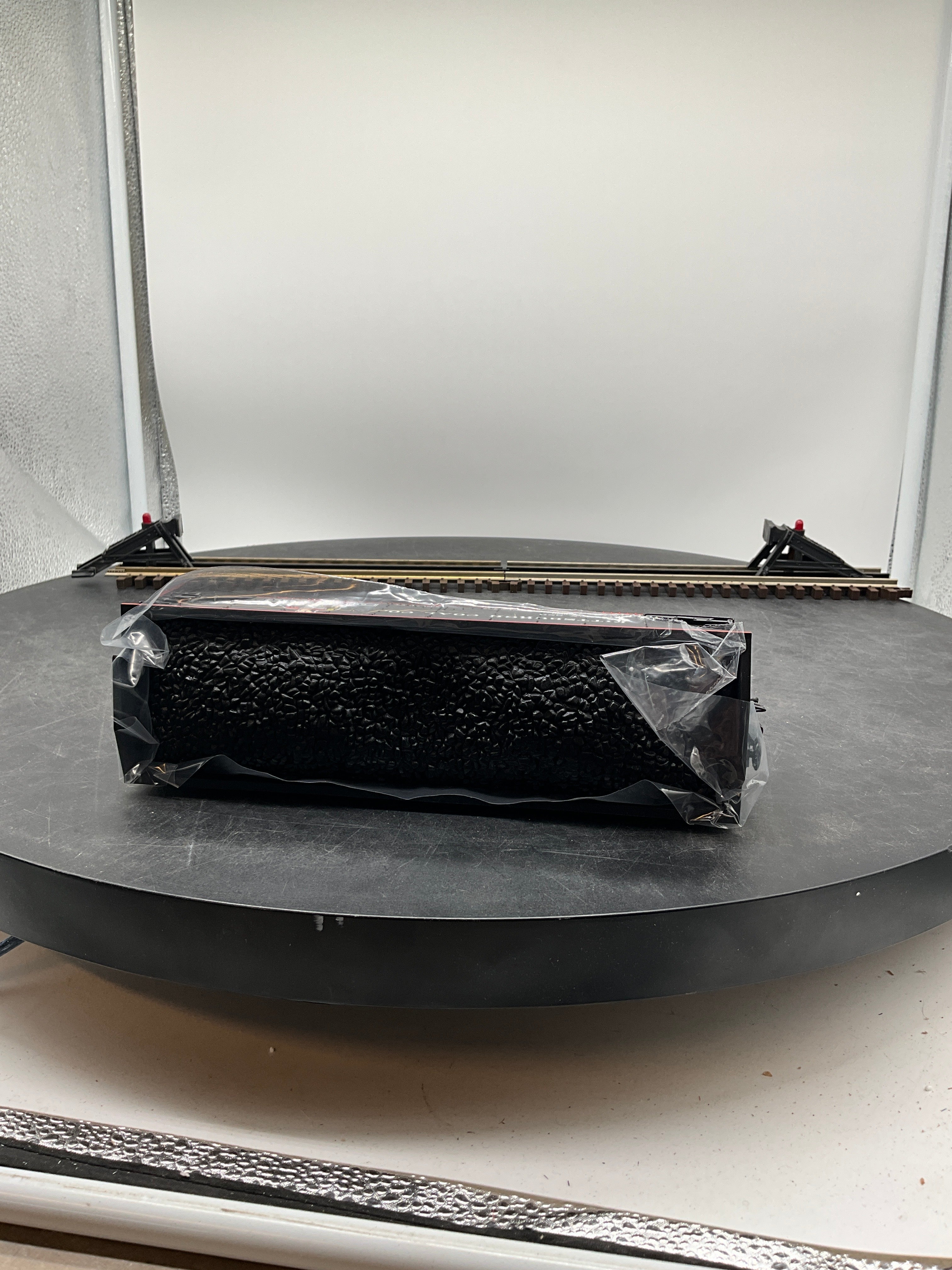 MTH Premier 20-92092B Pittsburgh/Champion O Scale Premier 2-Bay Offset Hopper Car Road #886 w/Coal Load NEW - Image 3