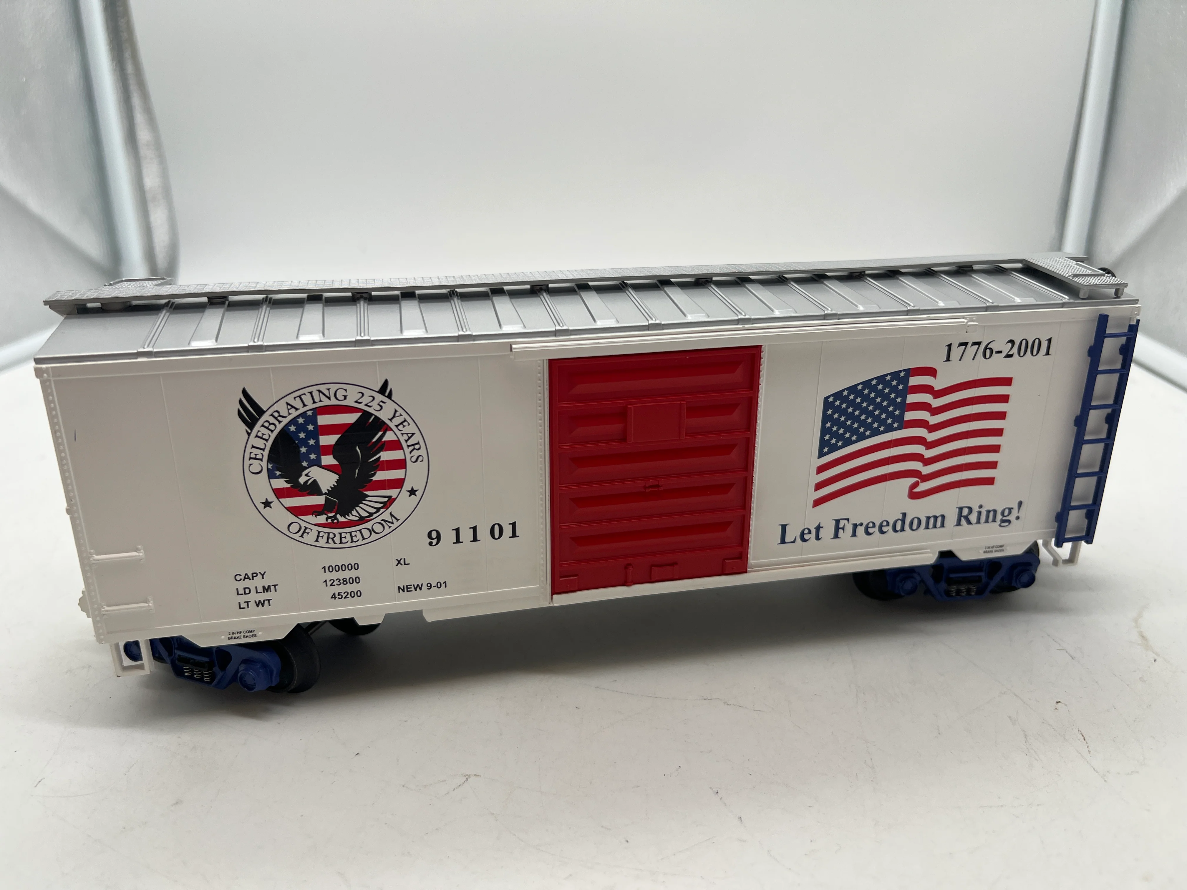 MTH Premier 20-93092 American Freedom Box Car #91101. SEPT 11 2001 9/11 COMMEMORATIVE O SCALE NEW - Image 6