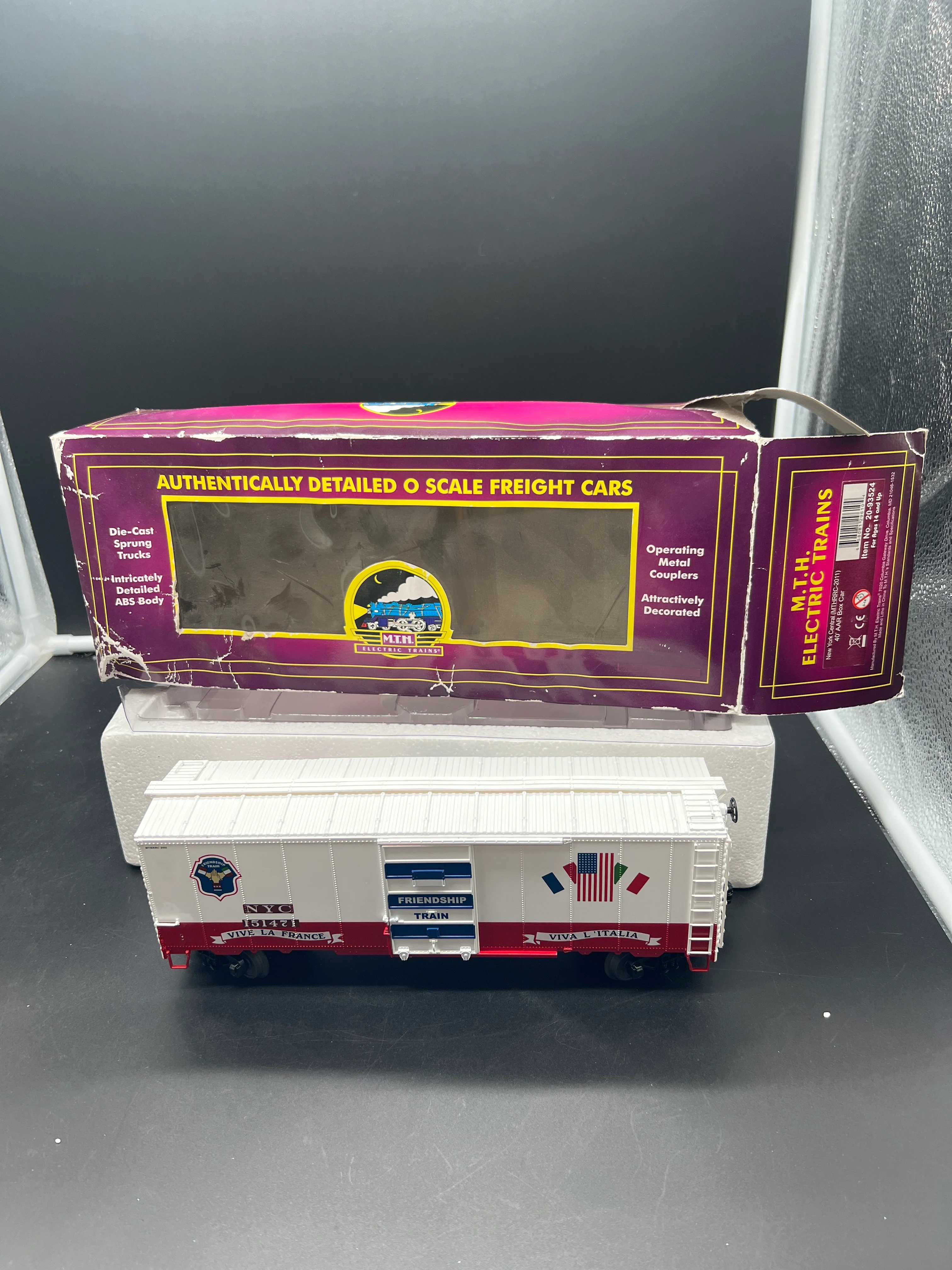 MTH Premier 20-93524 New York Central 40' AAR Box Car - New York Central (MTHRRC) O SCALE Used Excellent Damaged Box - Image 4