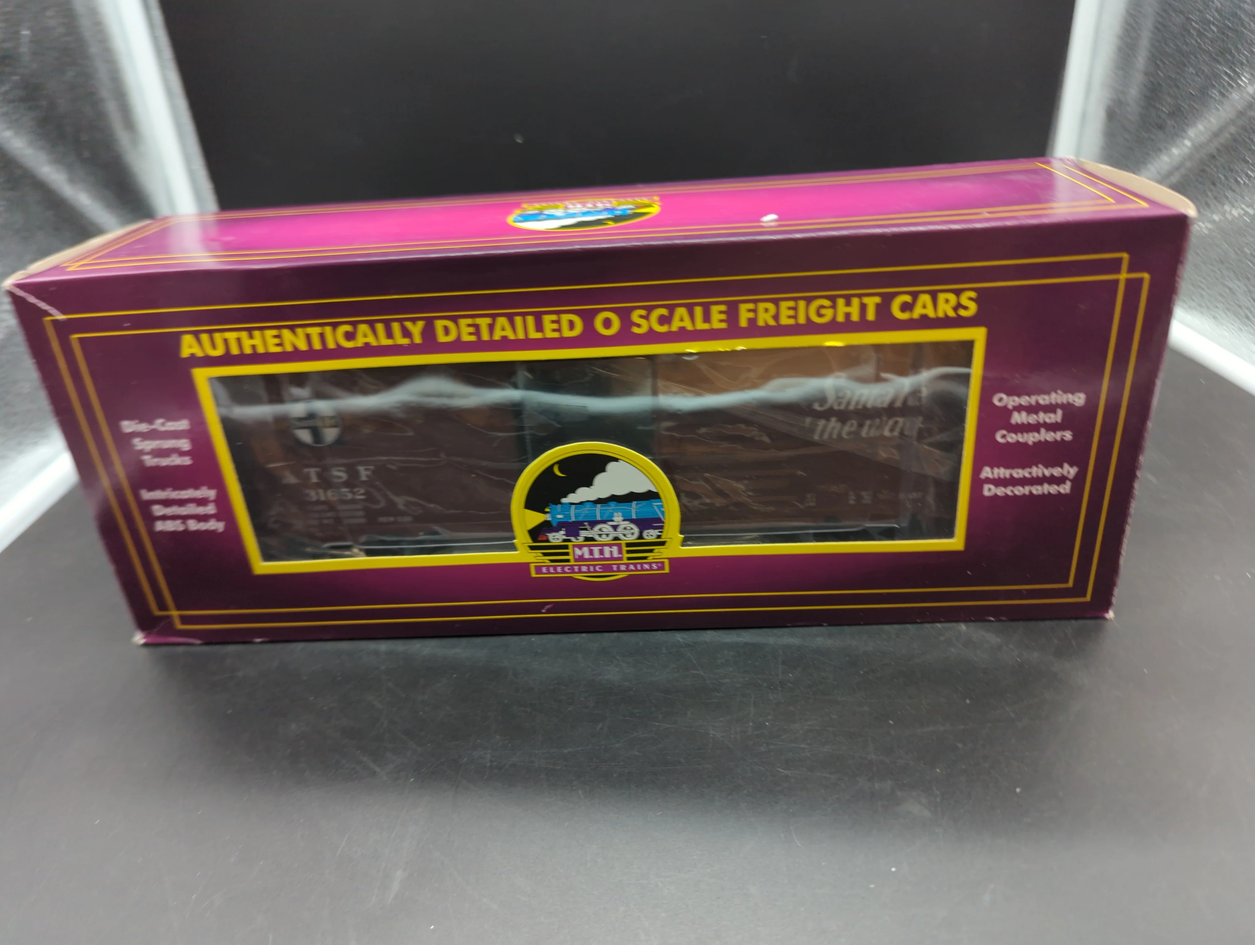 MTH Premier 20-93888 Santa Fe Box Car ATSF - Santa Fe (Super Chief) Car No. 31652. O SCALE NEW - Image 7