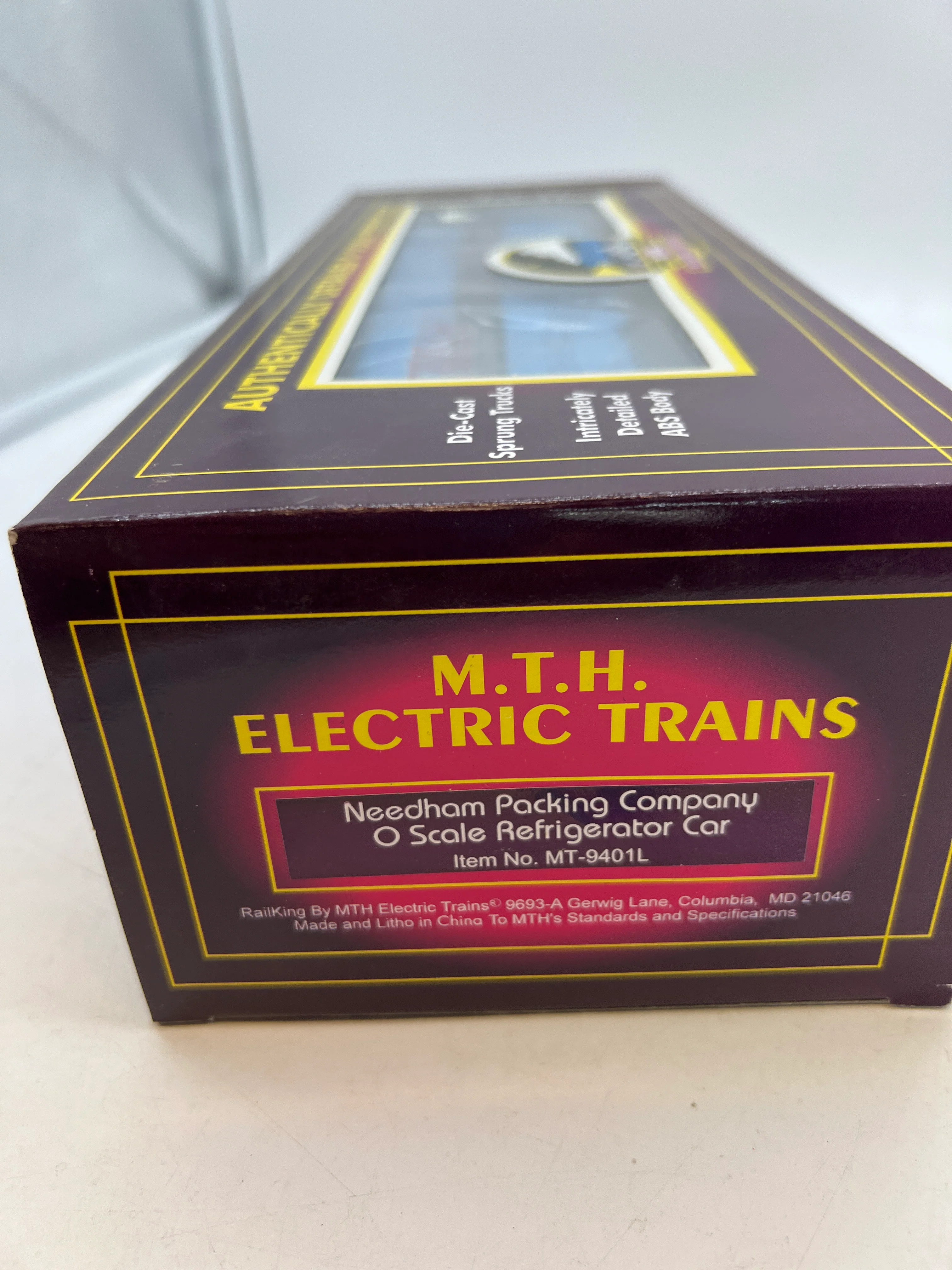 MTH Premier 20-9401L Needham Packing Co. Refrigerator Car #2454 O SCALE NEW - Image 2