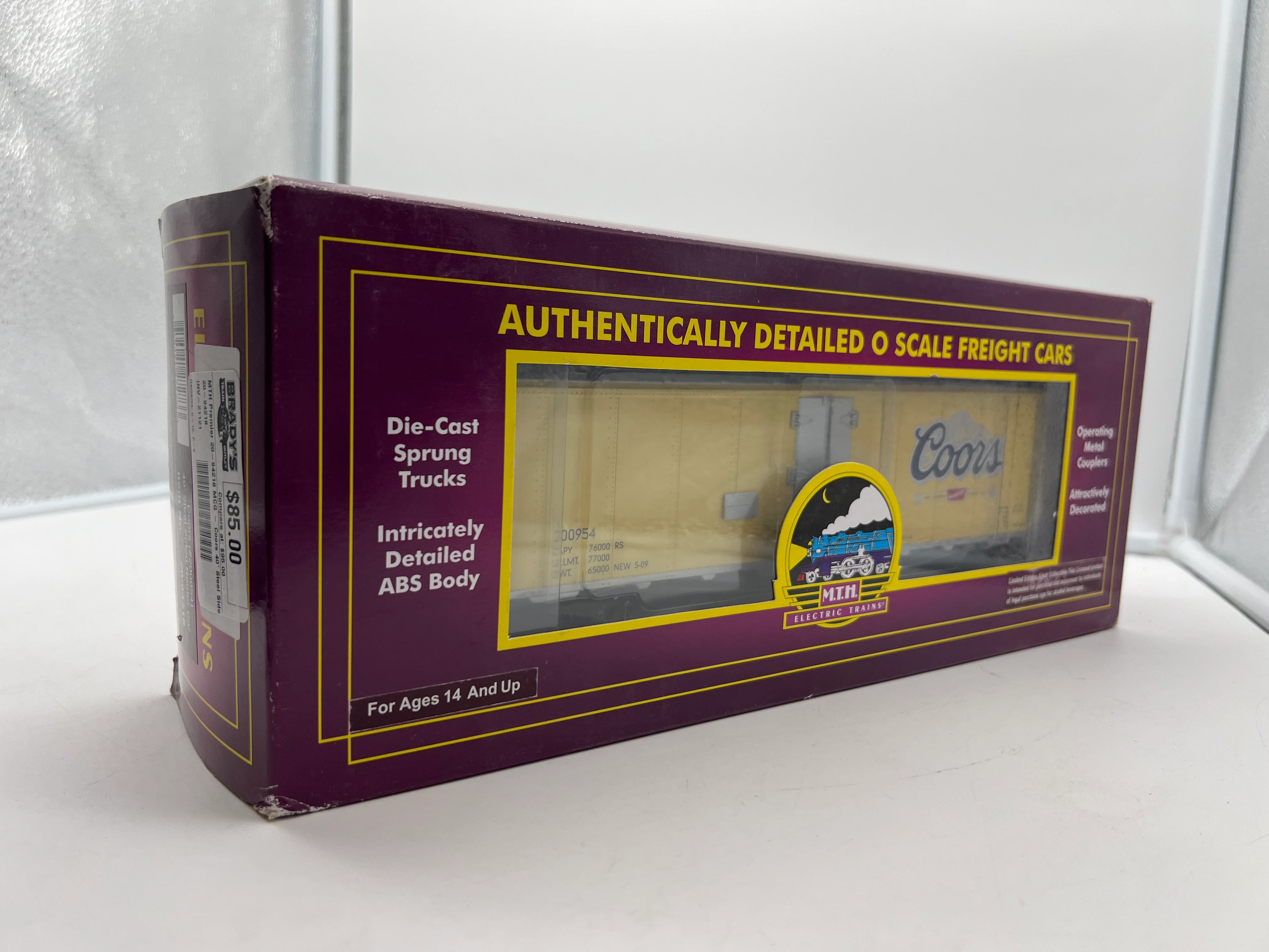 MTH Premier 20-94218 MCG - Coors 40' Steel Sided Reefer beer Car #200954. O SCALE NEW - Image 2