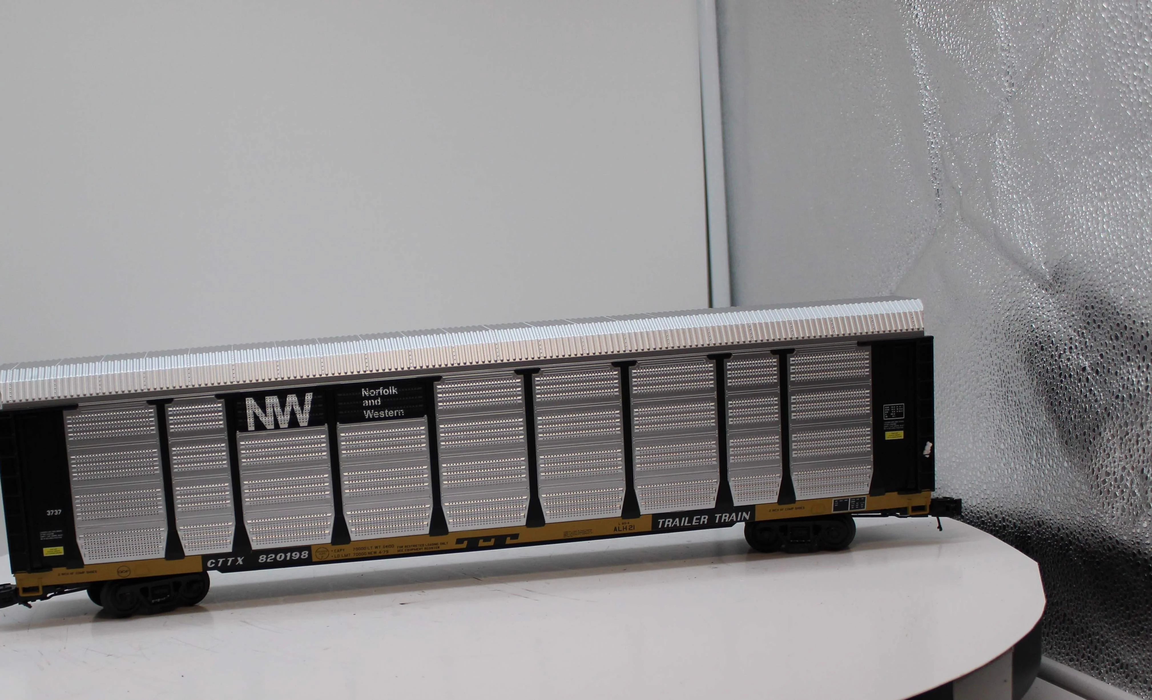 MTH Premier 20-95340 Norfolk & Western Premier Corrugated Auto Carrier CTTX With O SCALE Used Excellent as is detail piece - Image 6