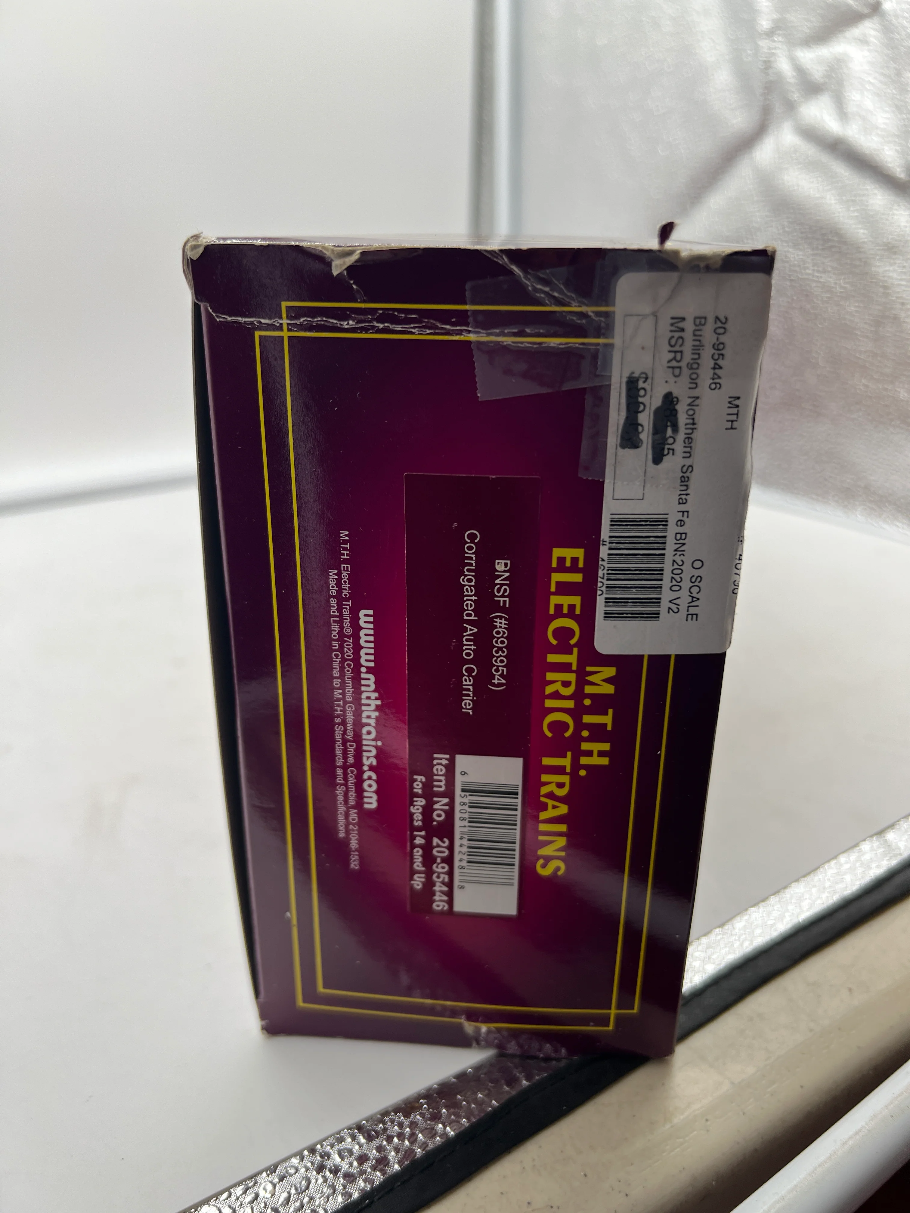 MTH Premier 20-95446 BNSF Corrugated Auto Carrier O Scale NEW Damaged Box - Image 3