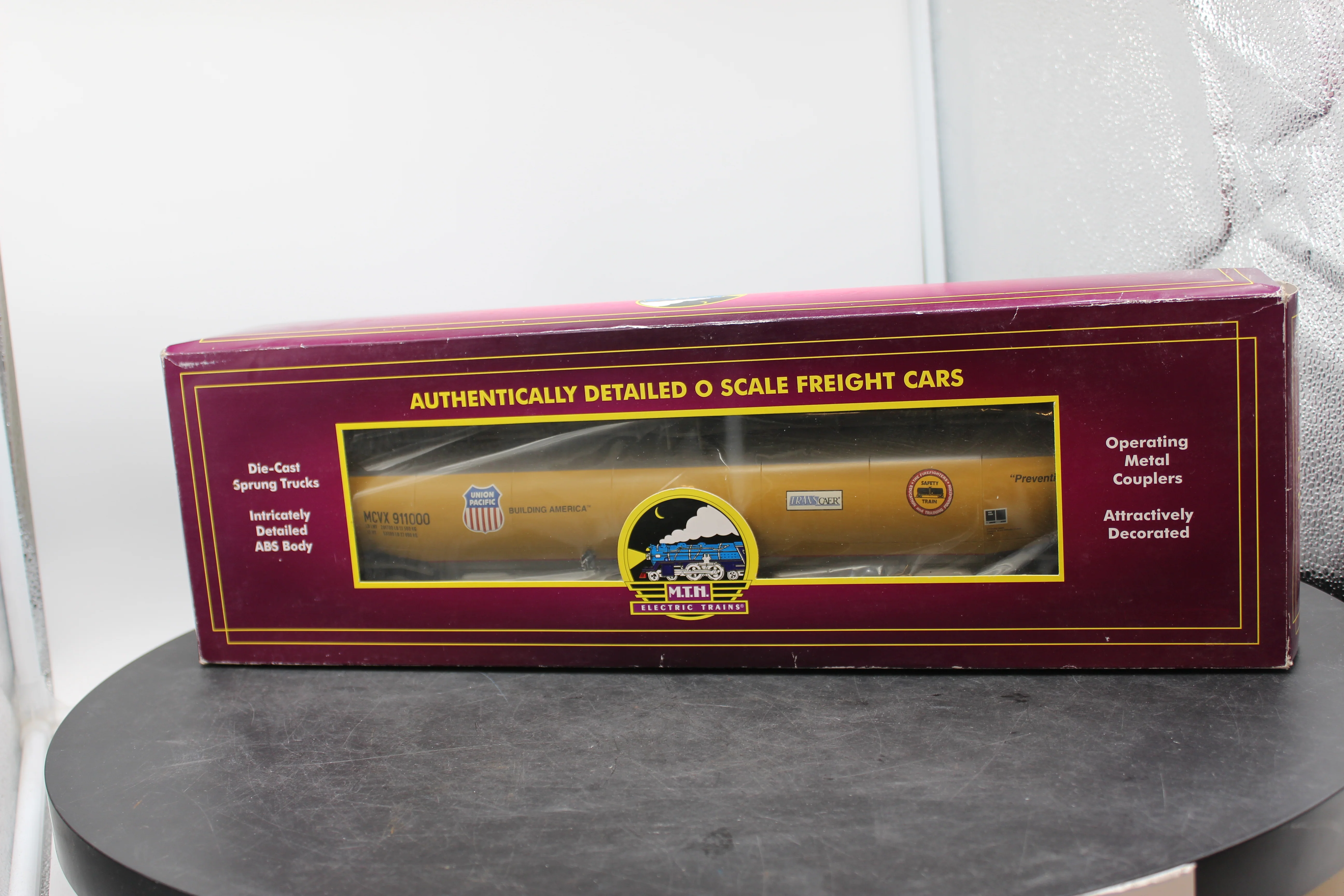 MTH Premier 20-96262 Union Pacific UP 33K Gallon Tank Car #914000 O SCALE. NEW - Image 2