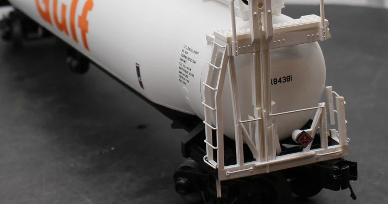 MTH Premier 20-96804 Gulf 33K Gallon Tank Car O SCALE. DAMAGED Used - Image 5