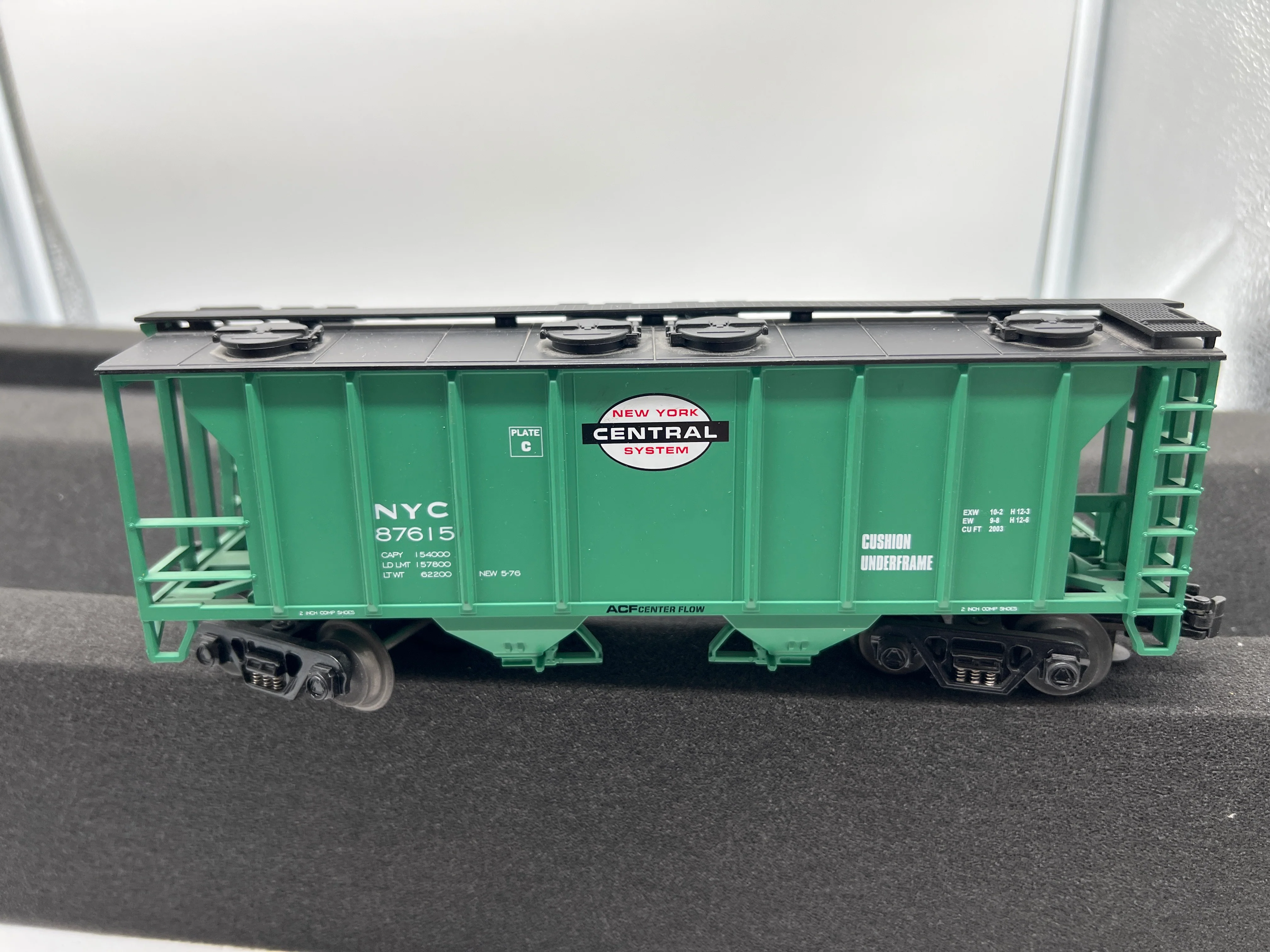 MTH Premier 20-97108 New York Central Ps-2 Hopper Car #87615. O SCALE Like New - Image 2