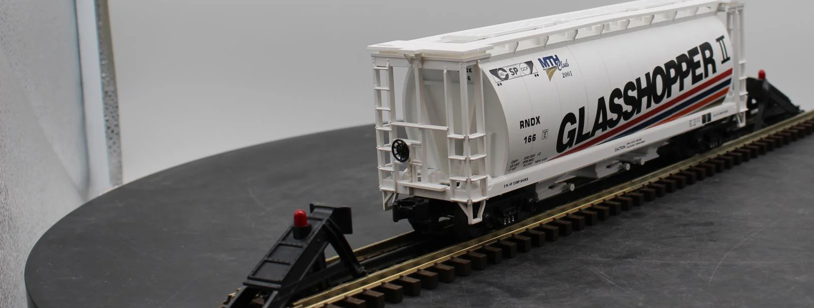 MTH Premier 20-97442 Glasshopper Glasshopper O Scale 3-Bay Cylindrical Hopper Car Like New - Image 8