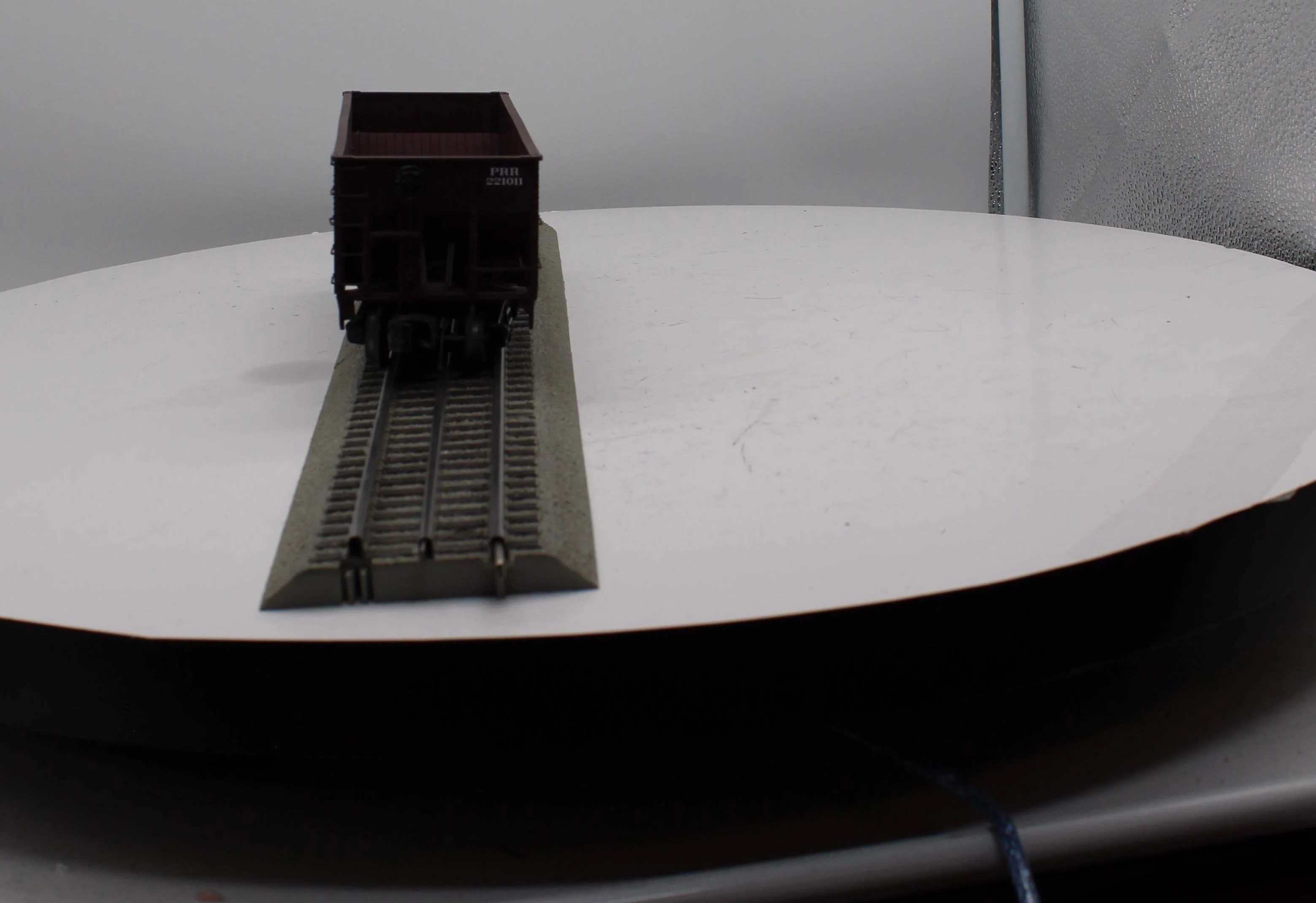 MTH Premier 20-97553 Pennsylvania PRR Buy war bonds 34' Composite Hopper Car NO COAL LOAD O SCALE Used - Image 7