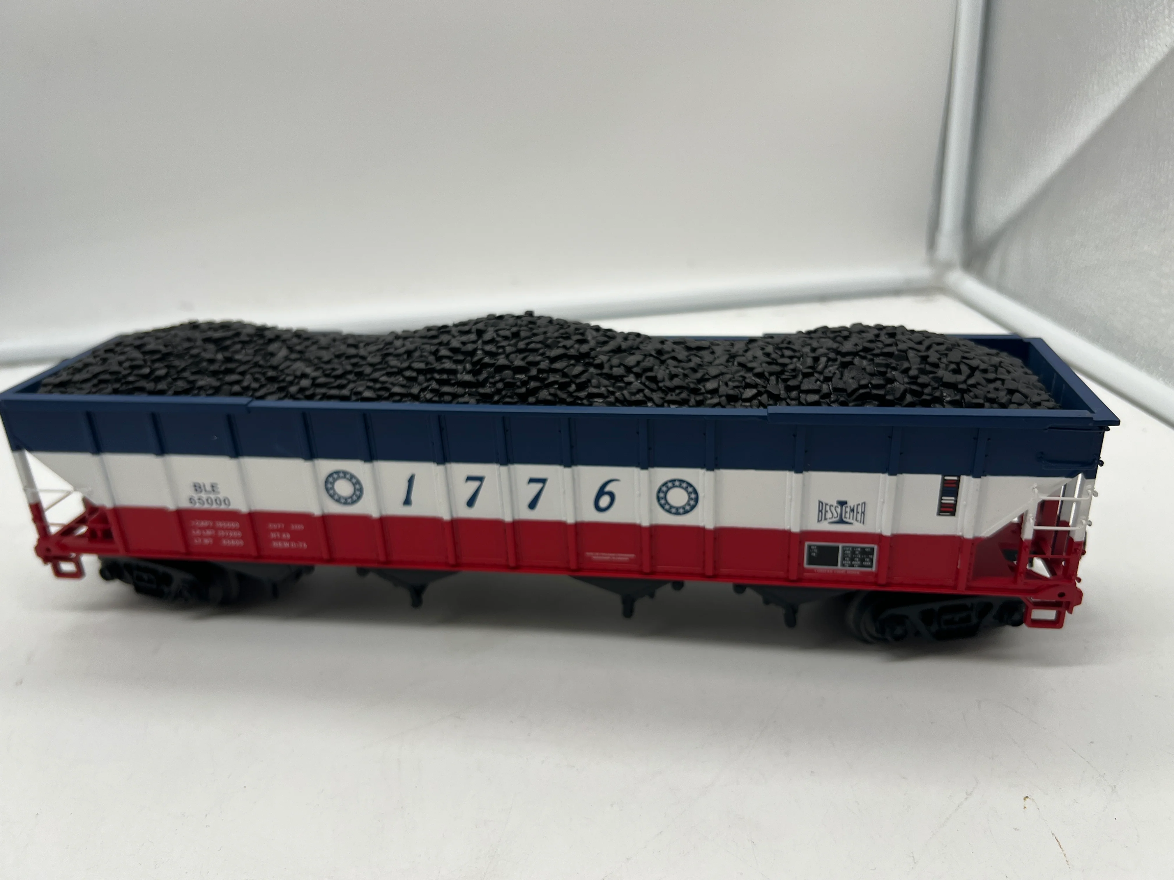 MTH Premier 20-97909 Bessemer & Lake Erie 4-Bay Hopper Car w/Coal Load #1776. O SCALE Used Excellent - Image 7