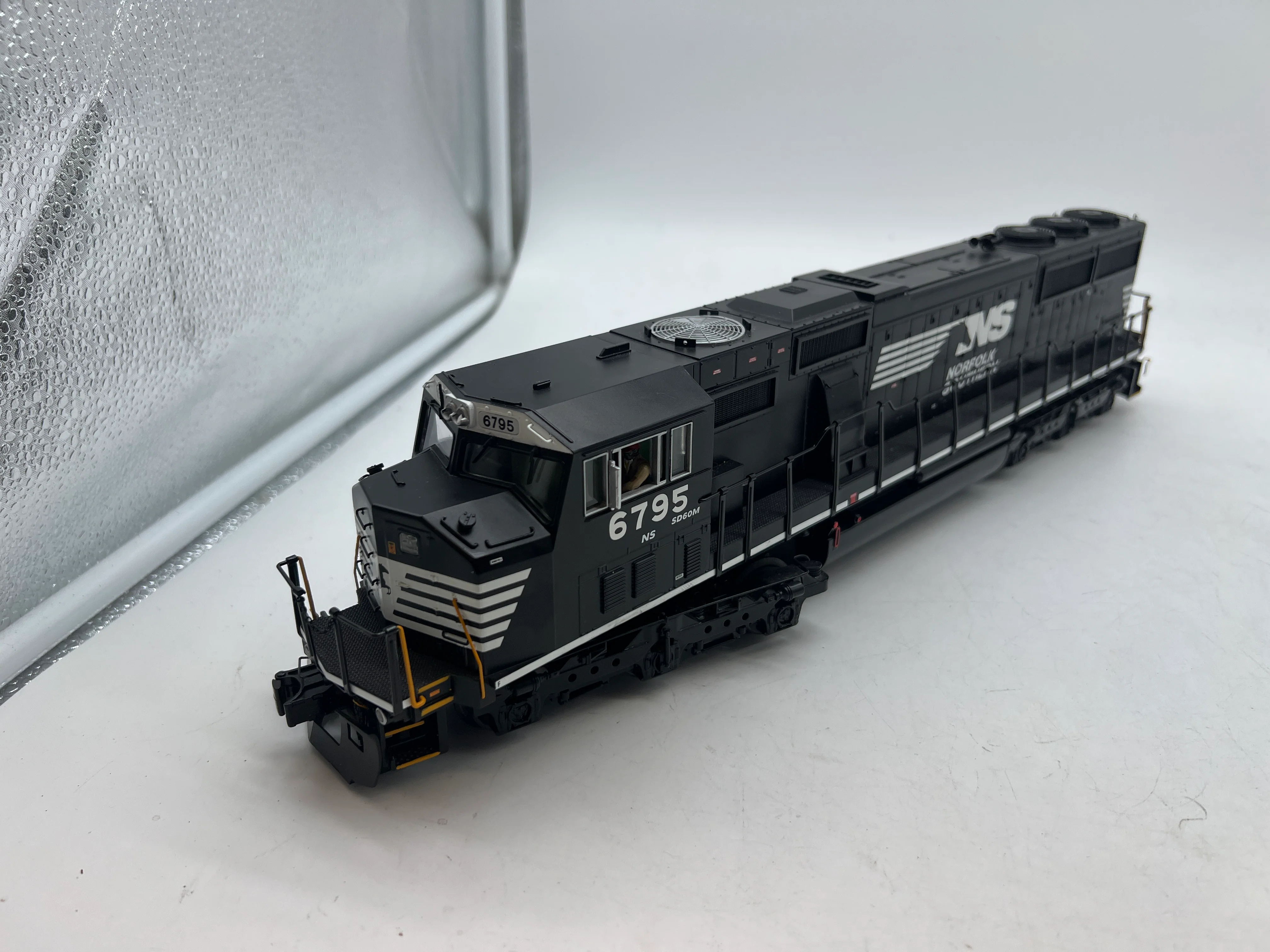 MTH Premier 20-20084-1 Norfolk Southern NS Diesel locomotive #6795  with PS2 Freight O SCALE Used Excellent No Box - Image 3