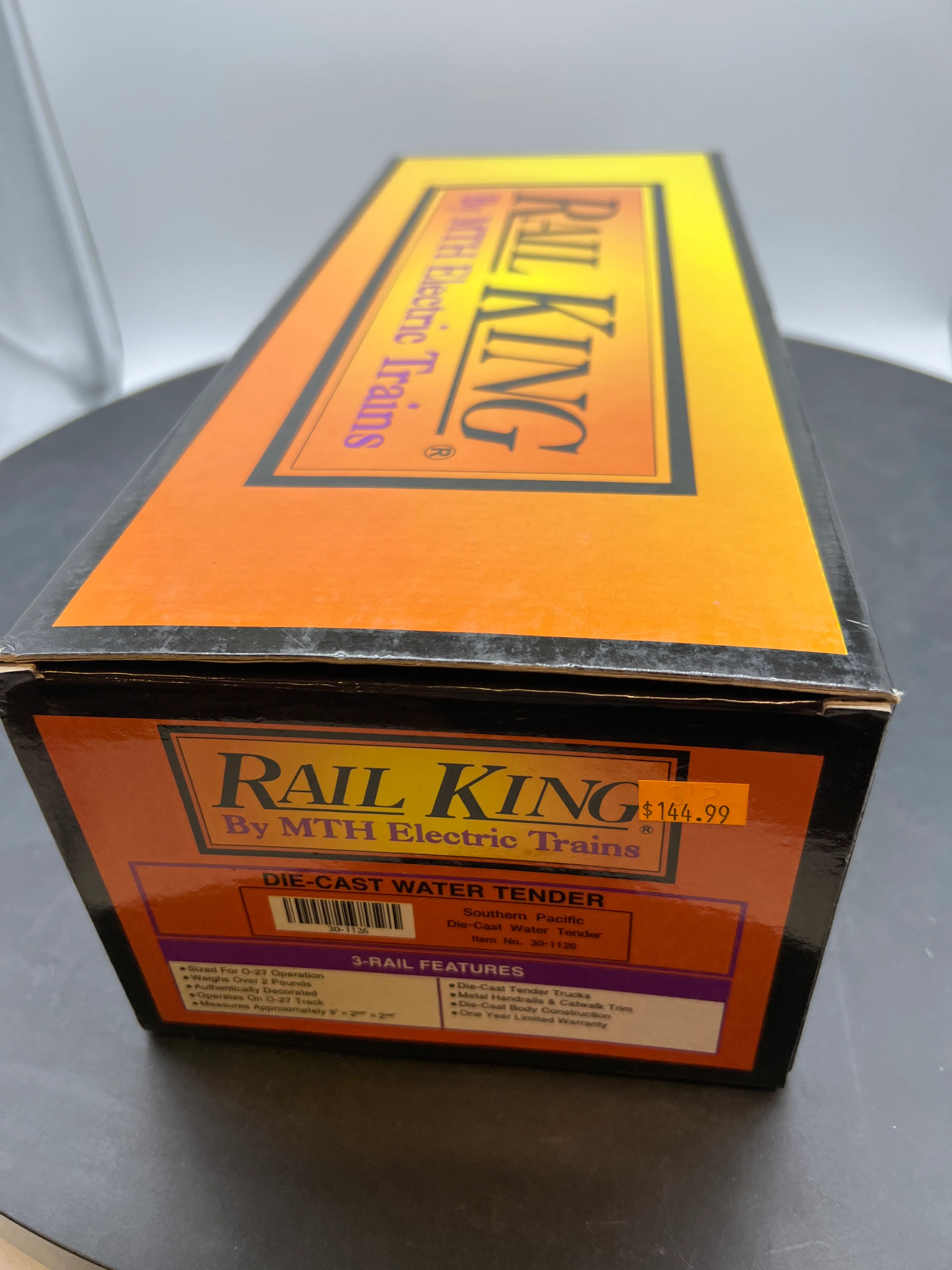 MTH Railking 30-1126 Southern Pacific Daylight Diecast water tender- Daylight Colors. O SCALE Like New - Image 6