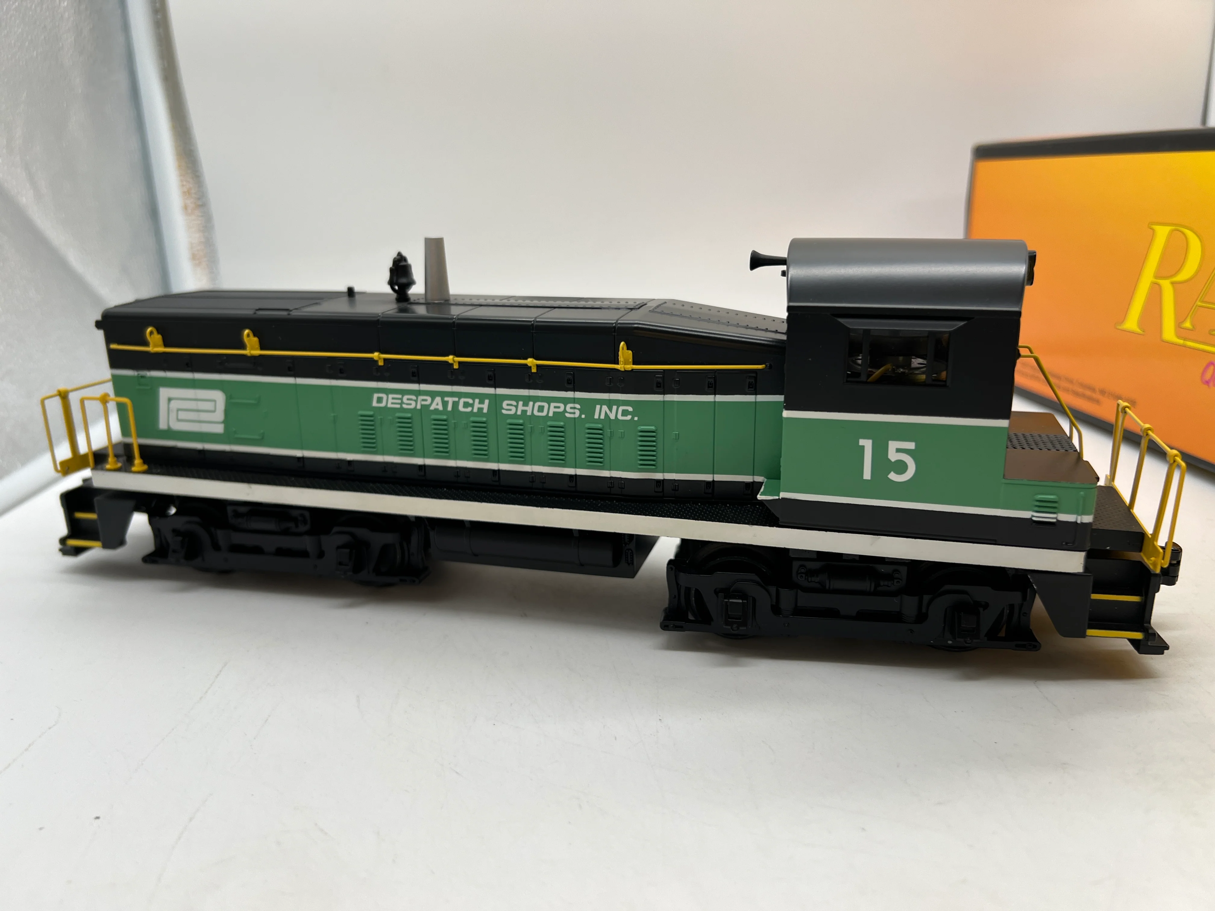 MTH Railking 30-2220-1 Penn Central #15 Switcher with Proto-Sound 2.0, BCR, New Speaker O SCALE Like New - Image 9