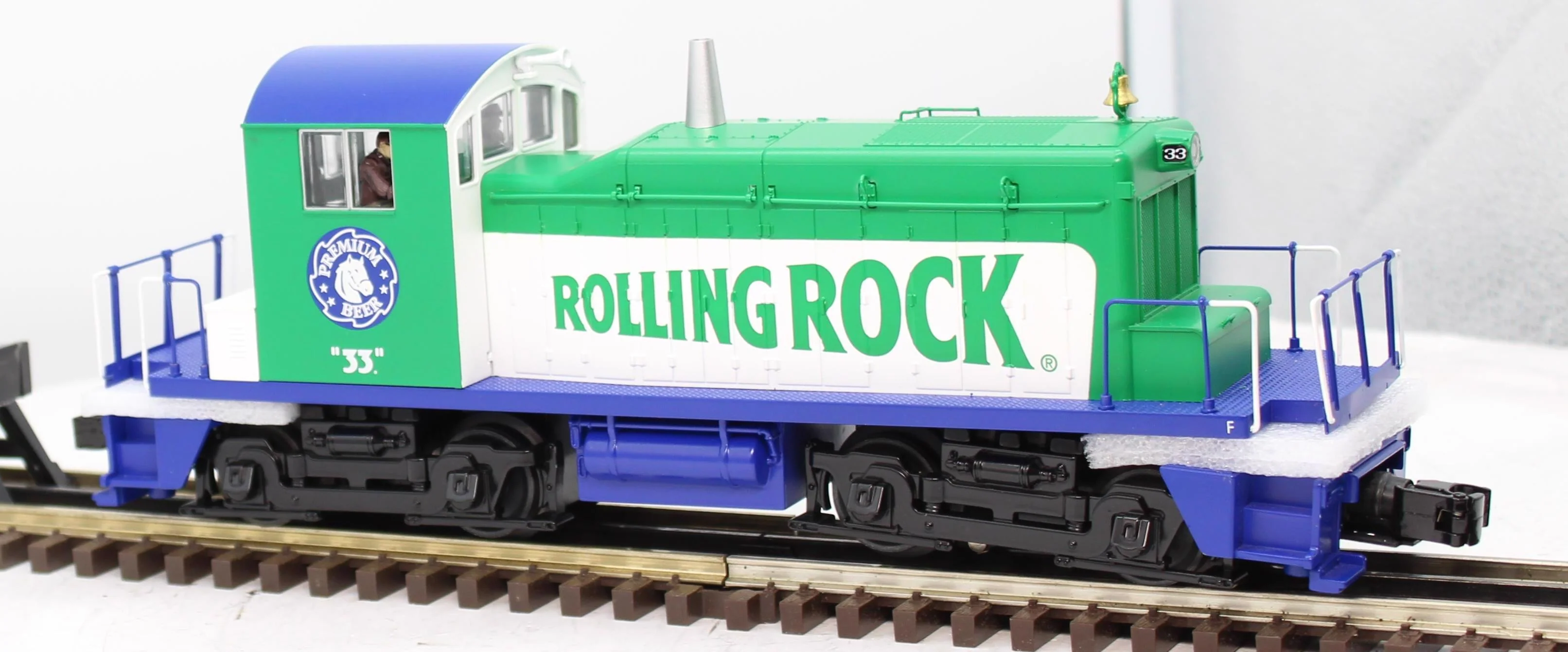MTH Railking 30-2919-1 Rolling Rock SW-1 Switcher Diesel Engine with Proto-Sound 2.0 O SCALE NEW limited - Image 5